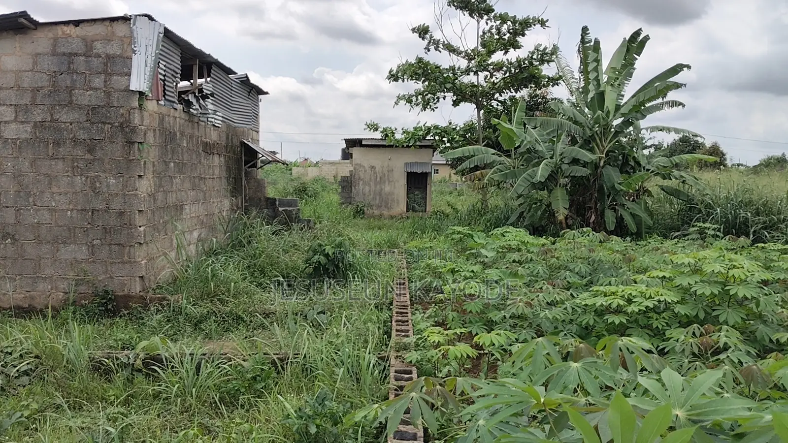 1bdrm Bungalow in Ilu Oloye Maya, Isiu for sale in Isiu