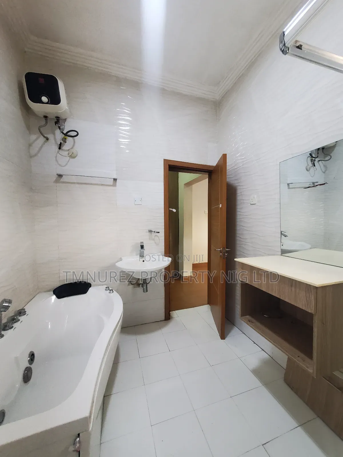 4bdrm Duplex in Chevron Estate, Lekki for rent in Lekki