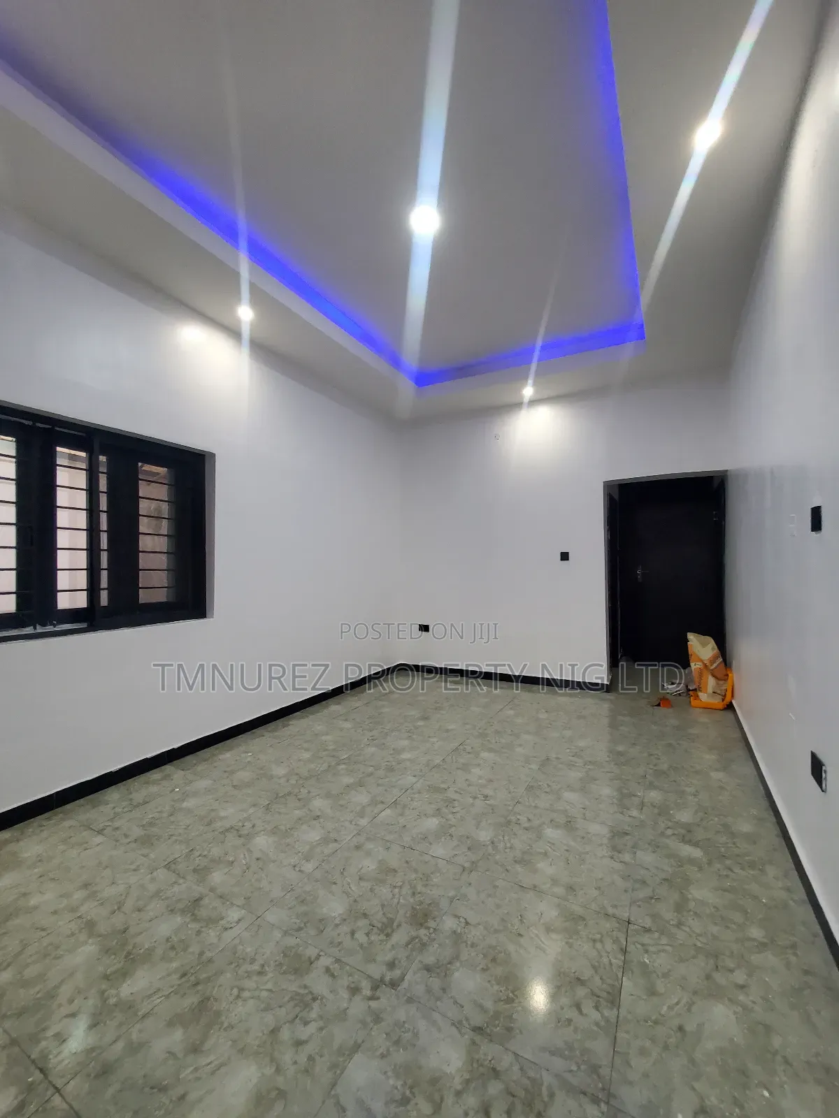 3bdrm Apartment in Chevron Estate, Lekki for rent in Lekki
