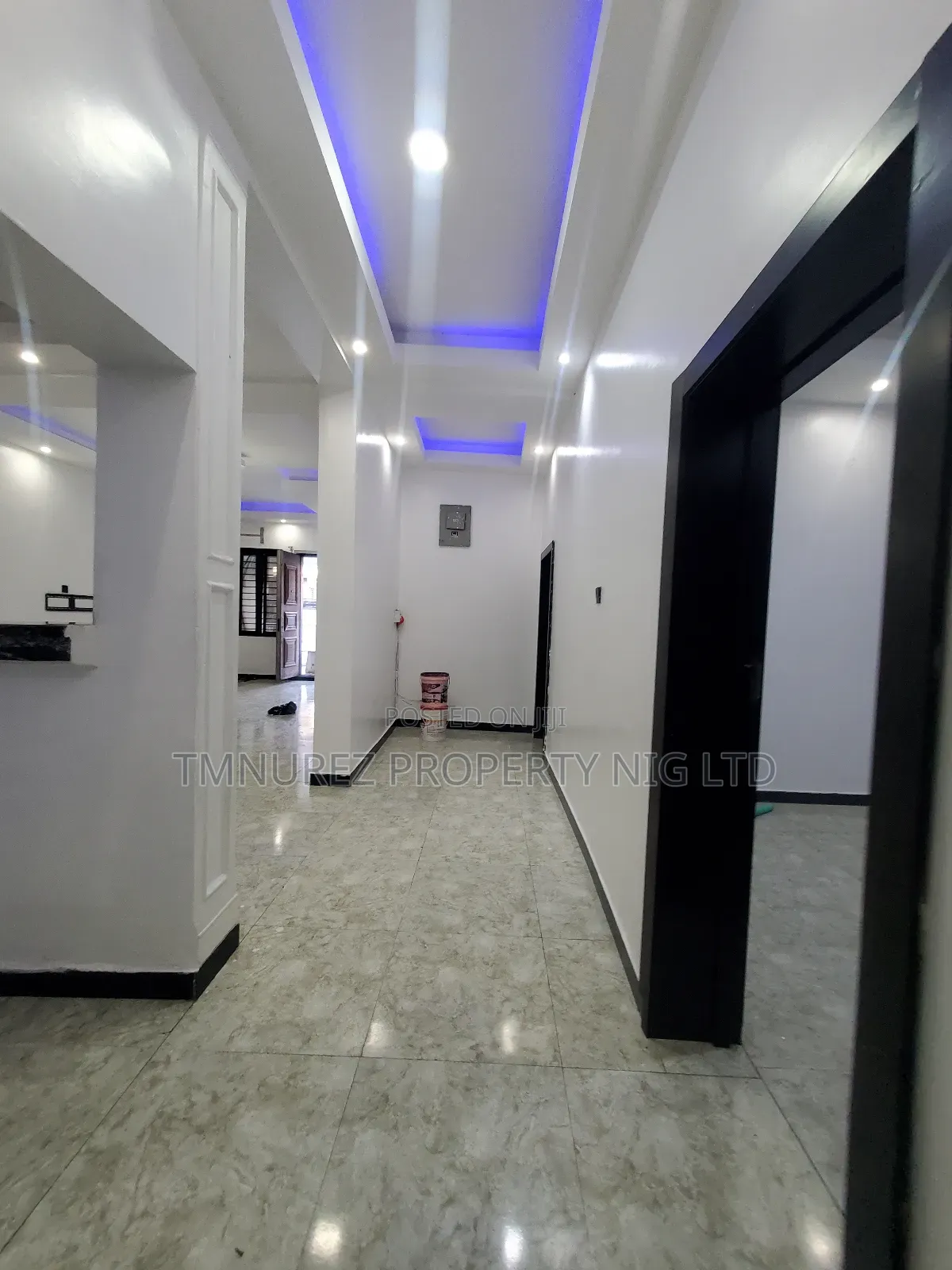 3bdrm Apartment in Chevron Estate, Lekki for rent in Lekki
