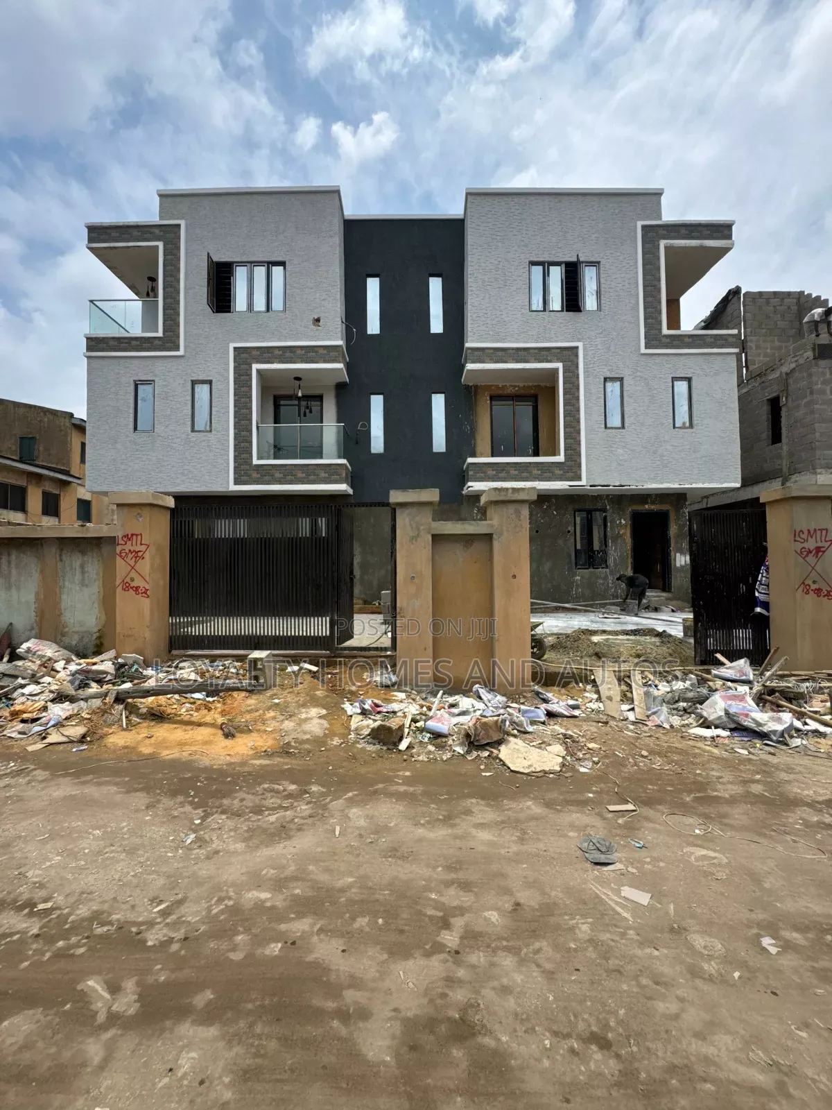 Furnished 4bdrm Duplex in Berger Lagos, Omole Phase 1 for sale in Omole Phase 1