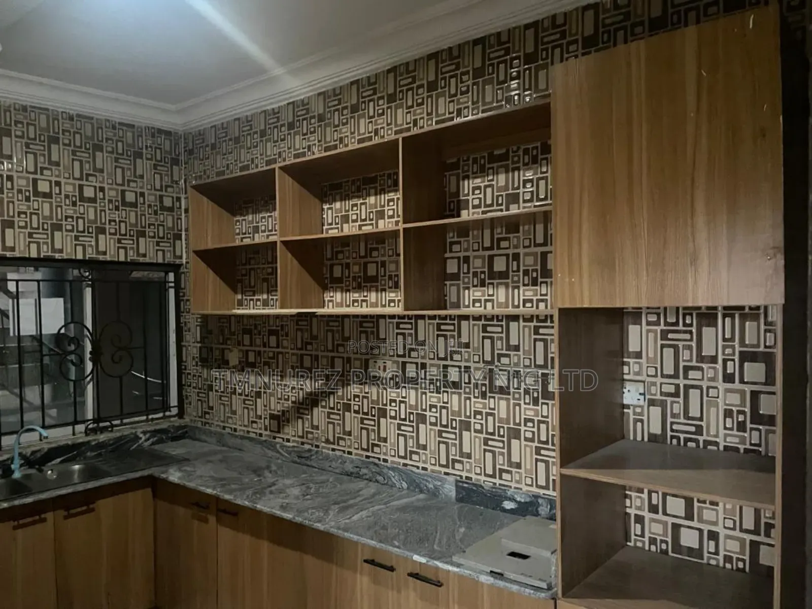 3bdrm Apartment in Chevron Estate, Lekki for rent in Lekki