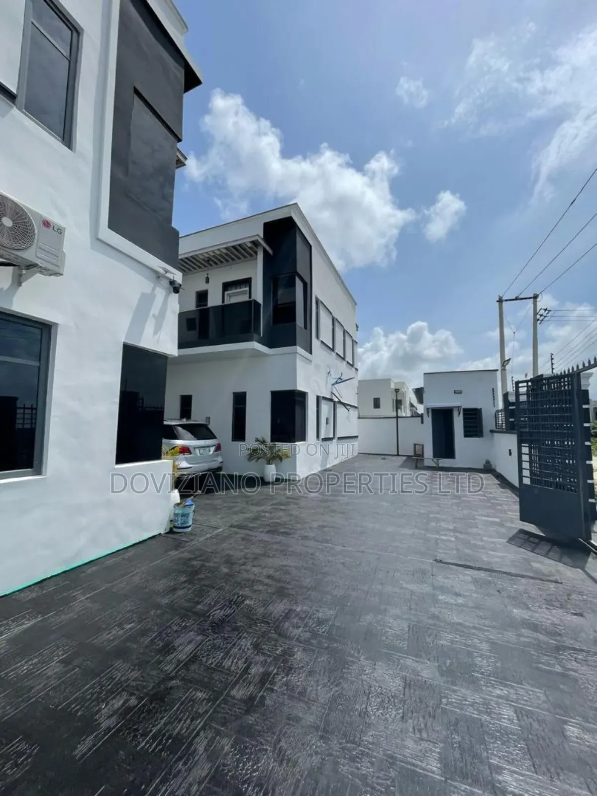 4bdrm Duplex in Ajah for sale in Ajah
