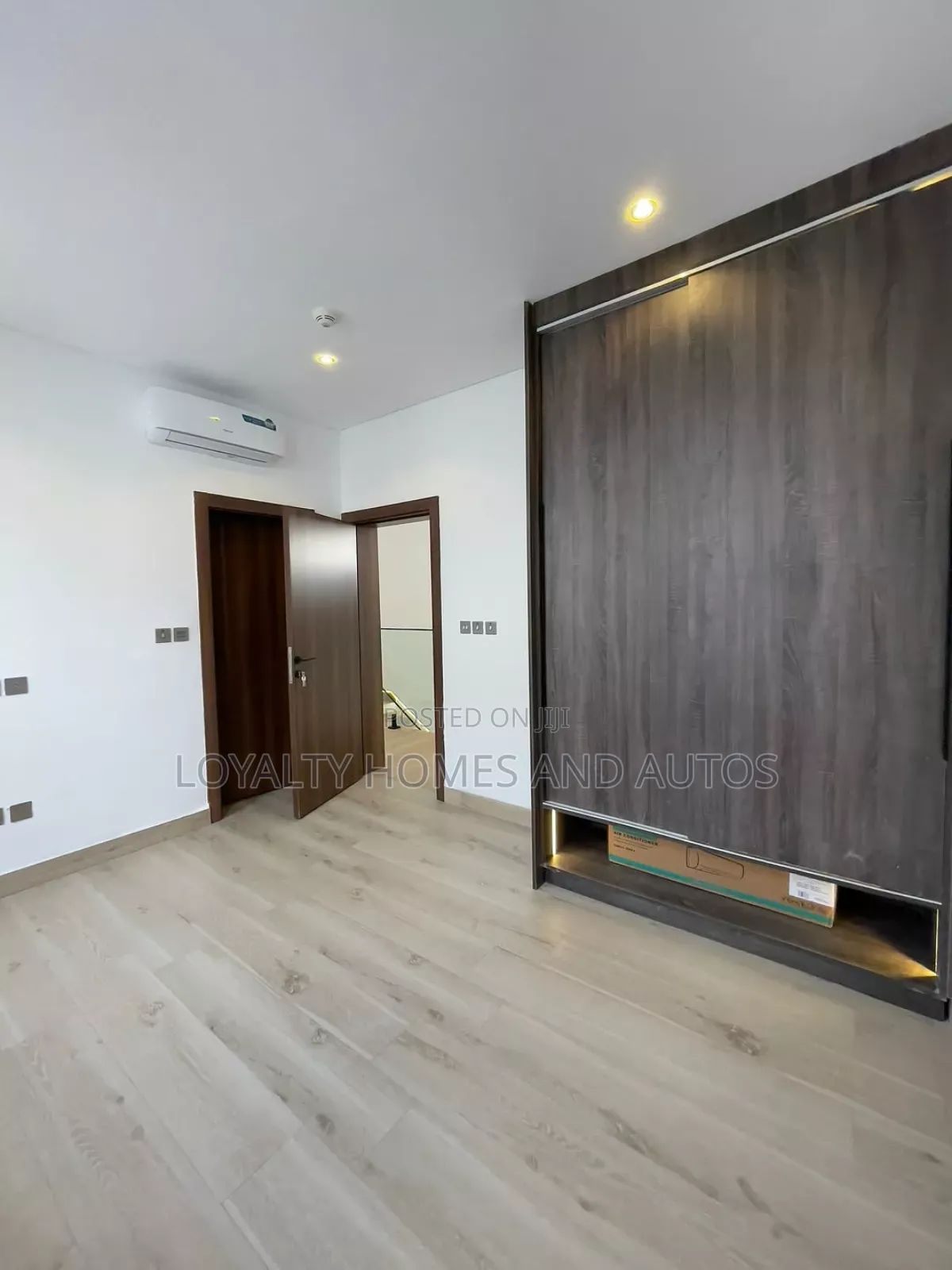 Furnished 4bdrm House in Pinnock Beach Estate, Lekki for sale in Lekki