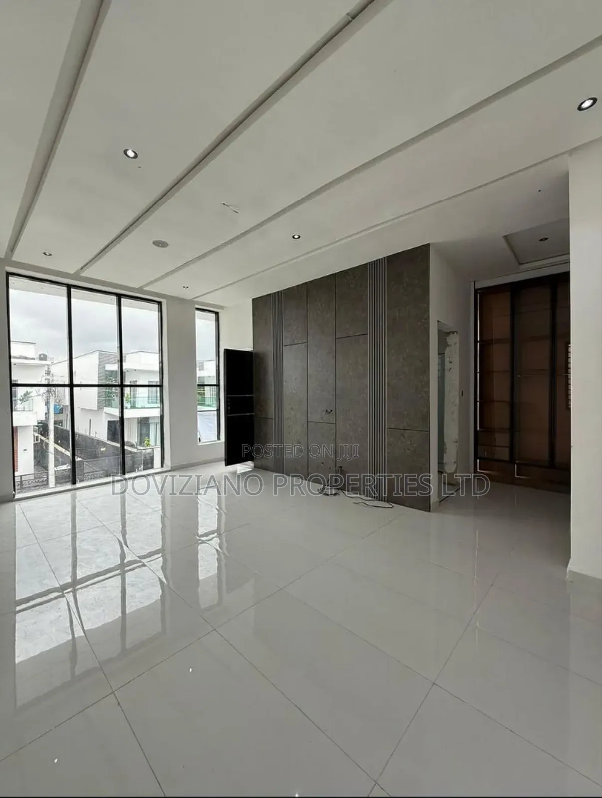5bdrm Duplex in Ajah for sale in Ajah
