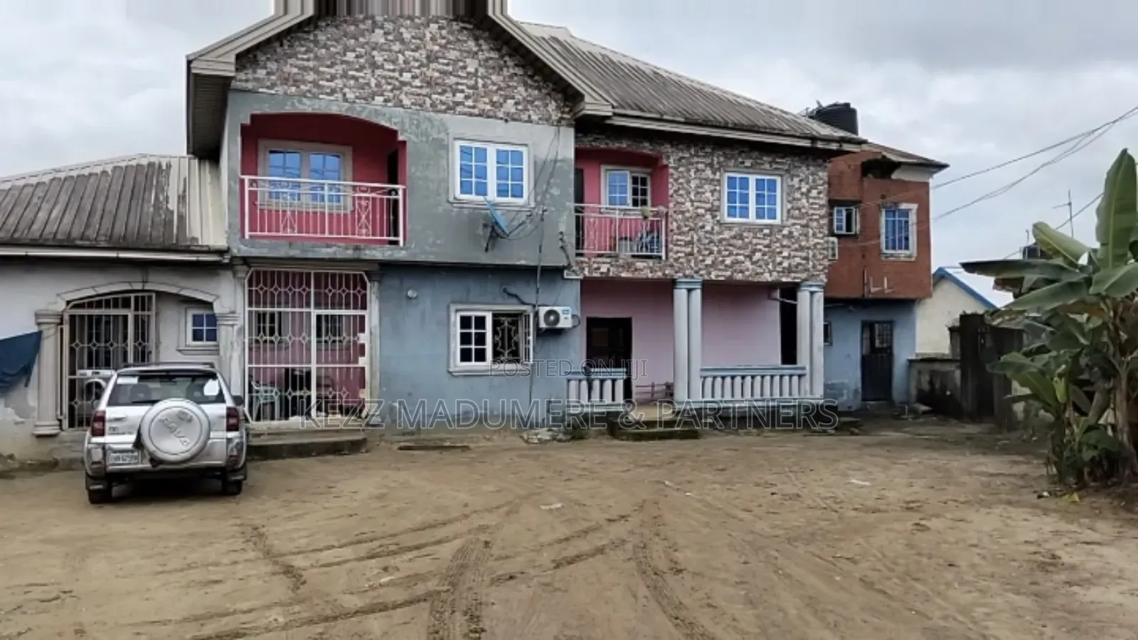 8bdrm Block of Flats in Off Sars Road Port for sale in Port-Harcourt