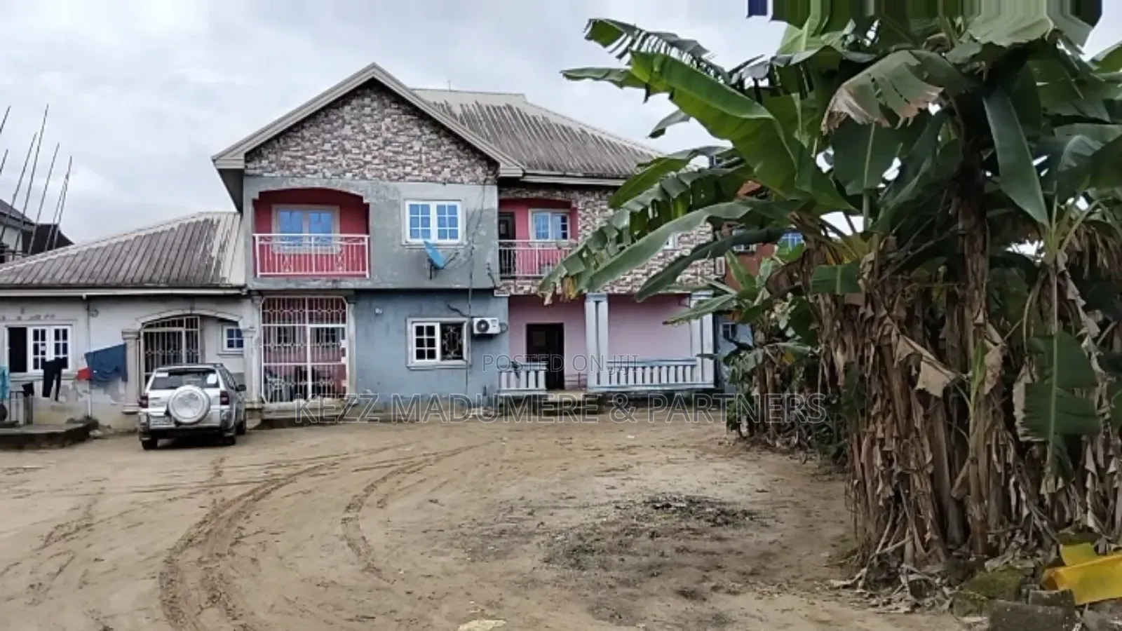 8bdrm Block of Flats in Off Sars Road Port for sale in Port-Harcourt