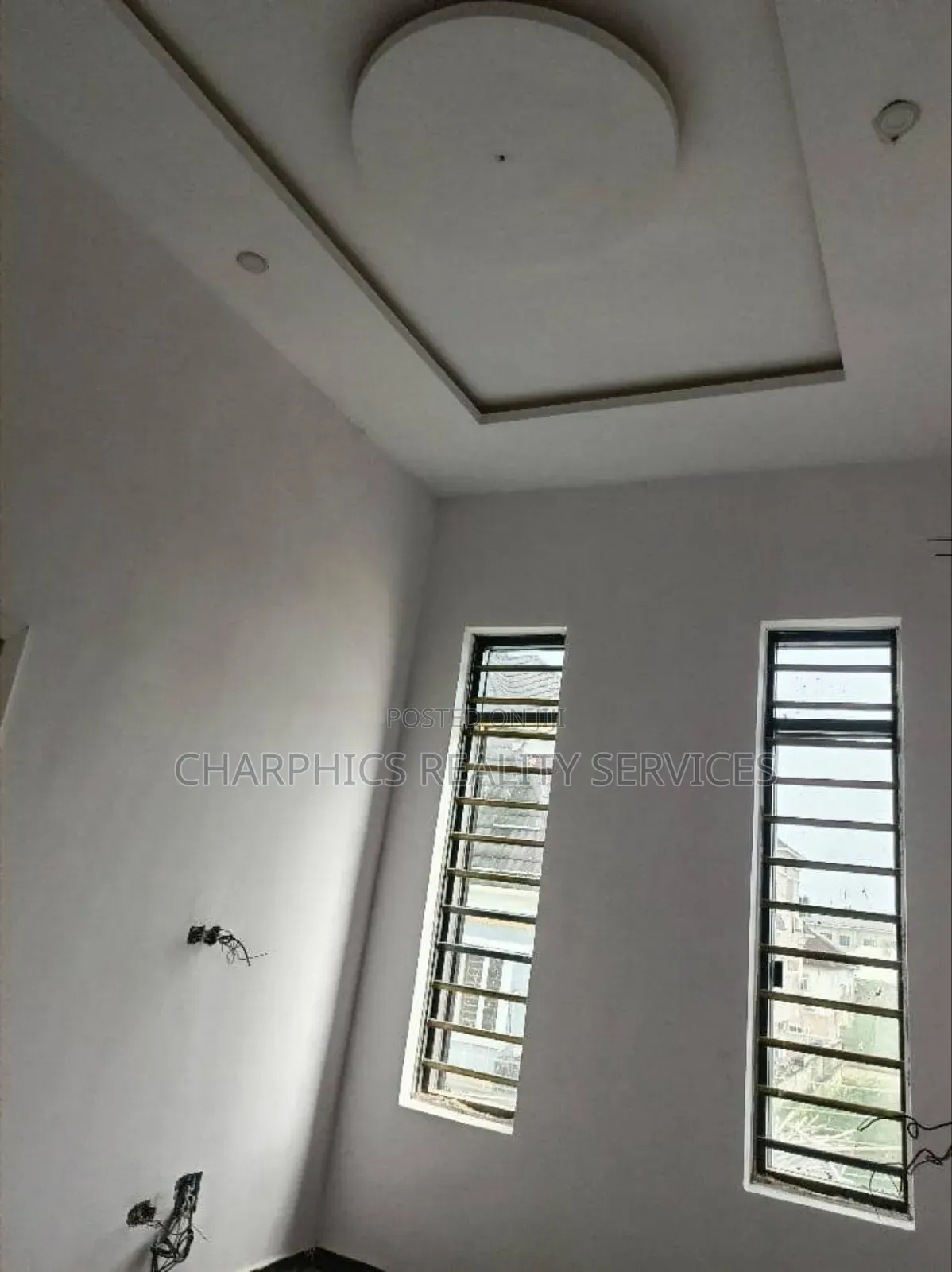 3bdrm Duplex in Chevron for sale in Chevron