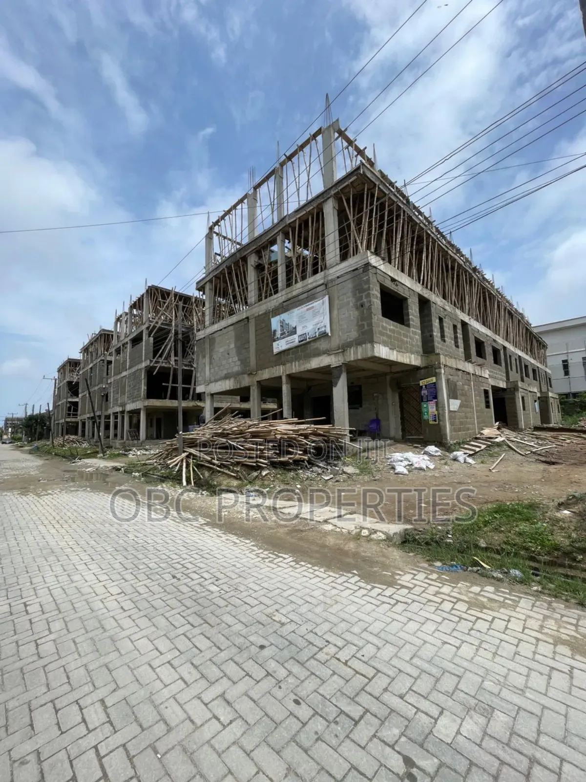 4 Bedrooms Terrace Duplex With Bq in Ikate-Elegushi