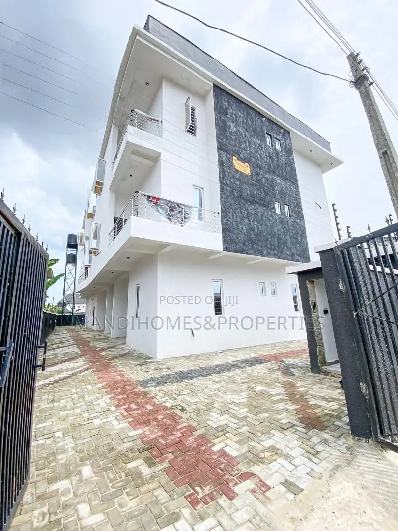2bdrm Apartment in Sangotedo for sale in Sangotedo