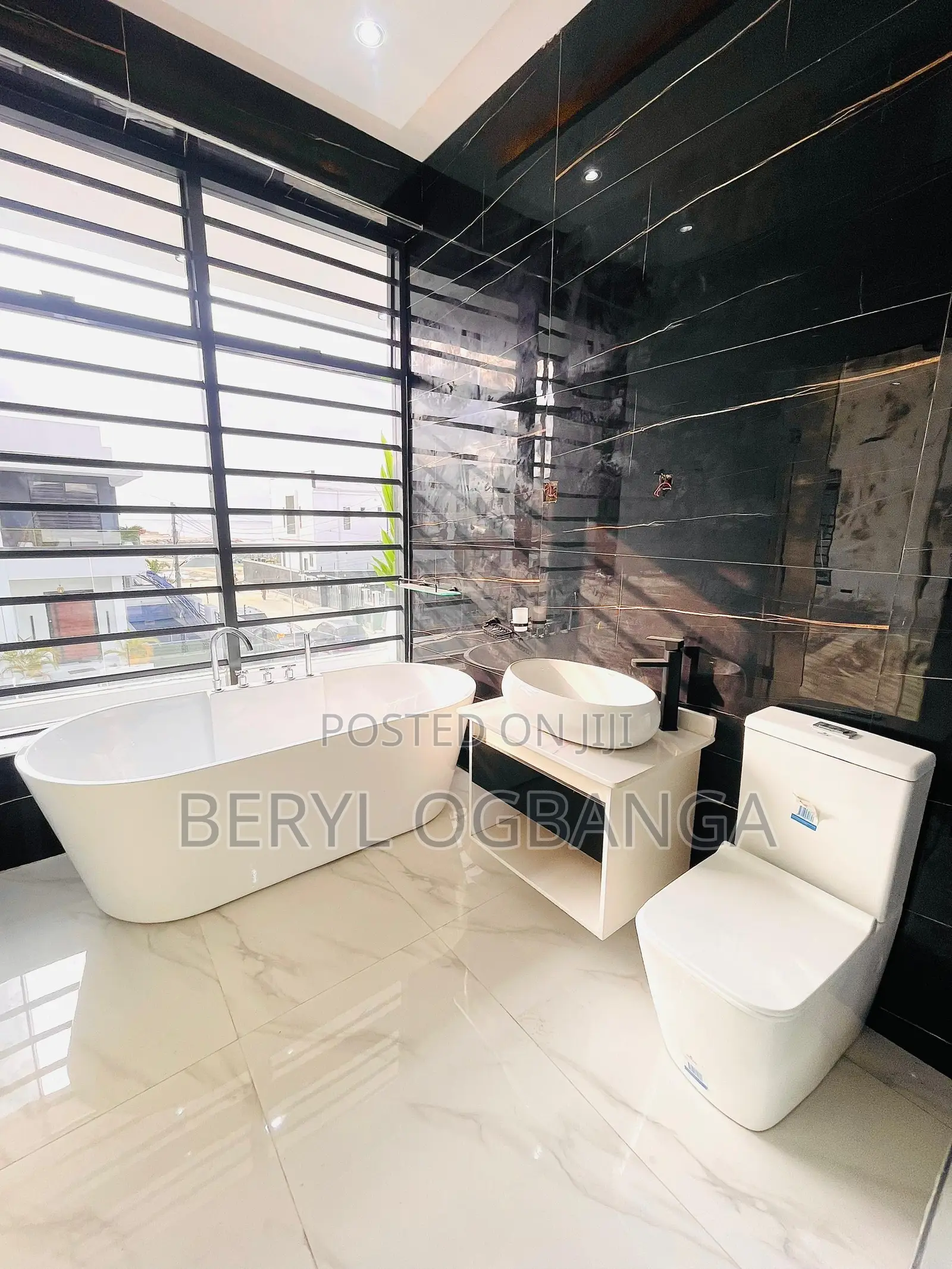 5bdrm Duplex in Ado / Ajah for sale in Ado / Ajah