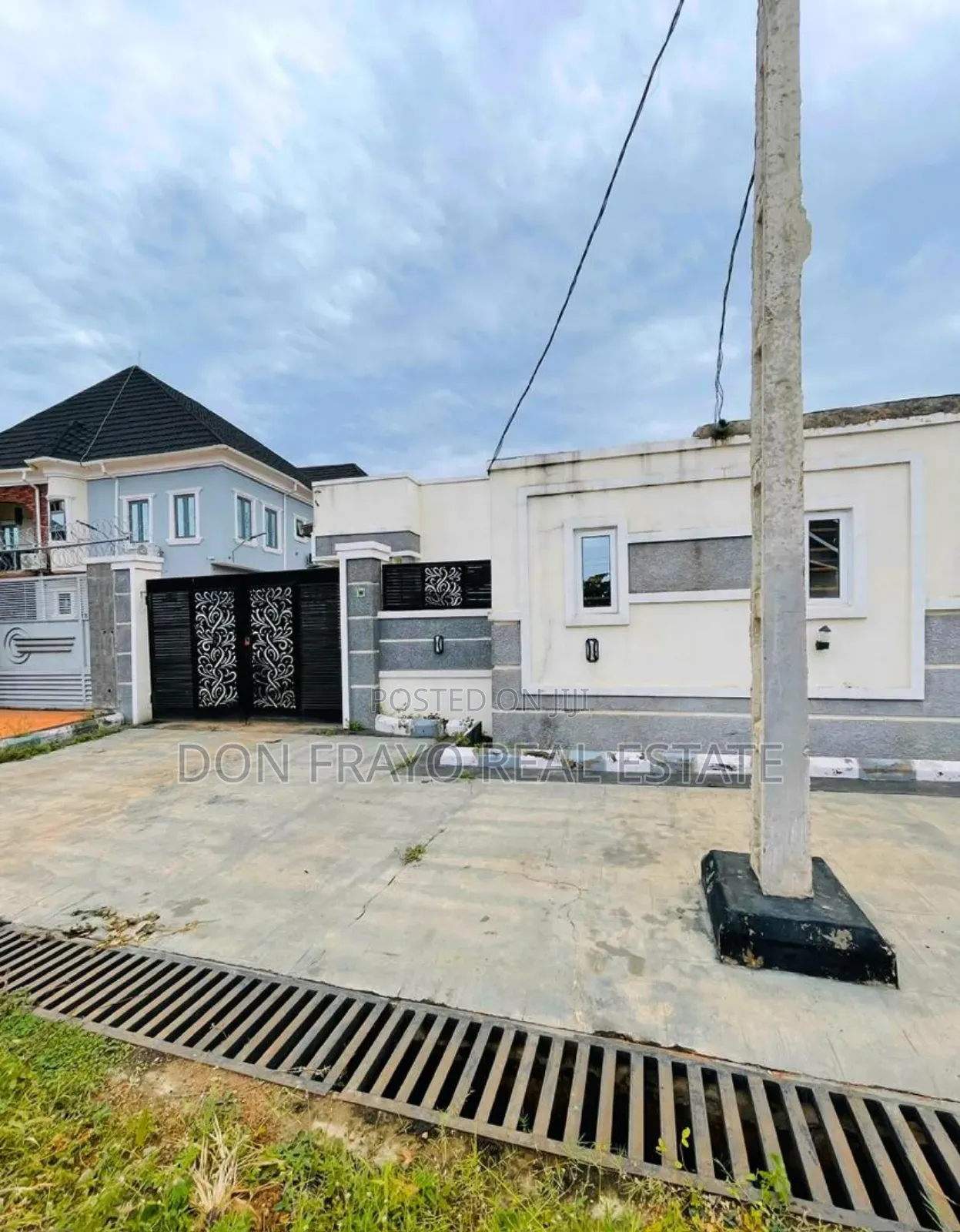 3bdrm Bungalow in Akala Way, Akobo for sale in Akobo