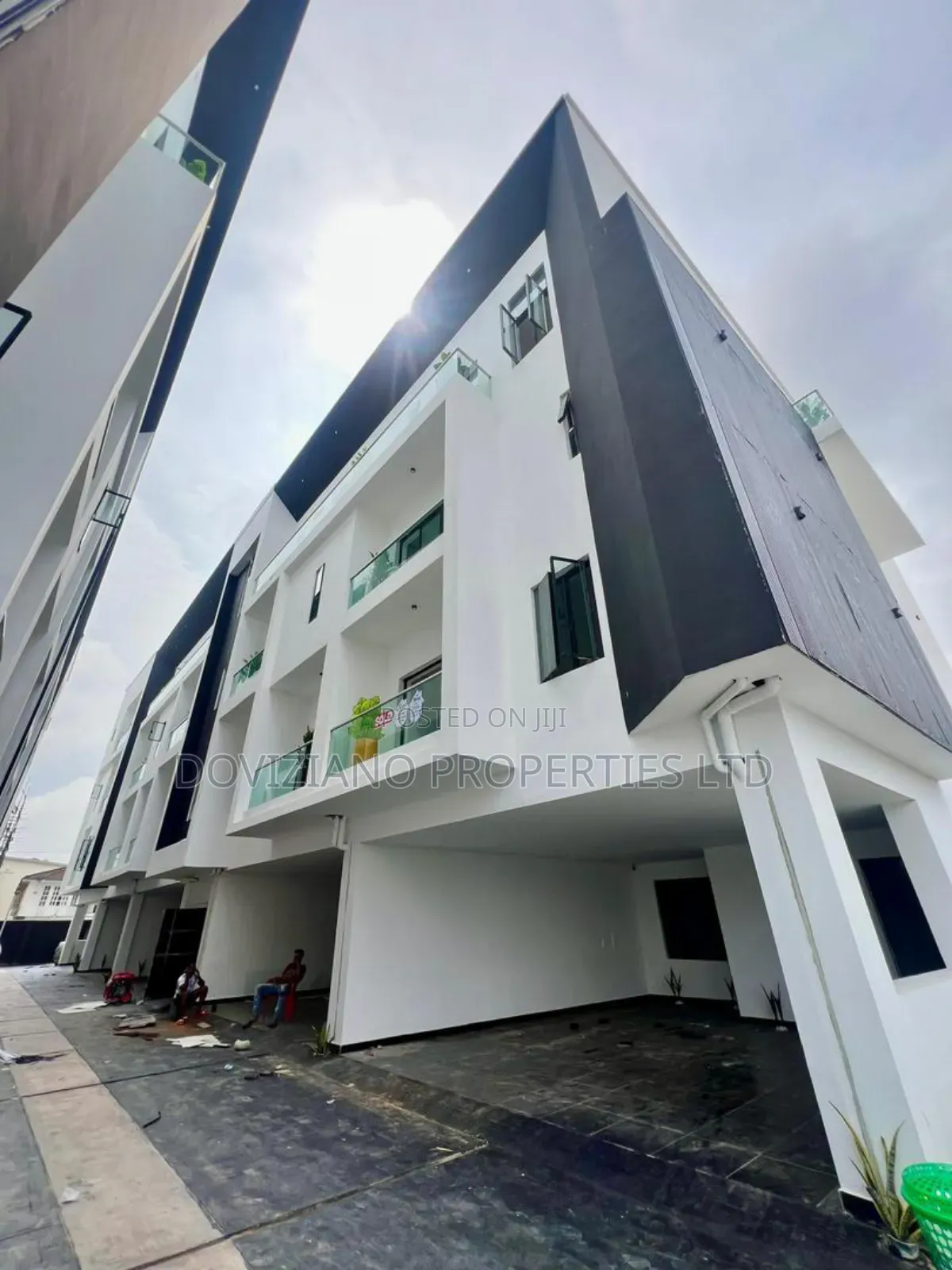 4bdrm Duplex in Ikate for sale in Ikate