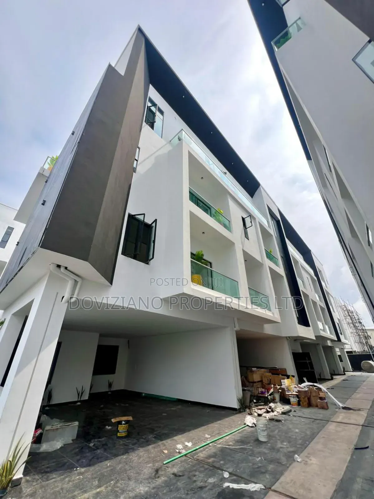 4bdrm Duplex in Ikate for sale in Ikate