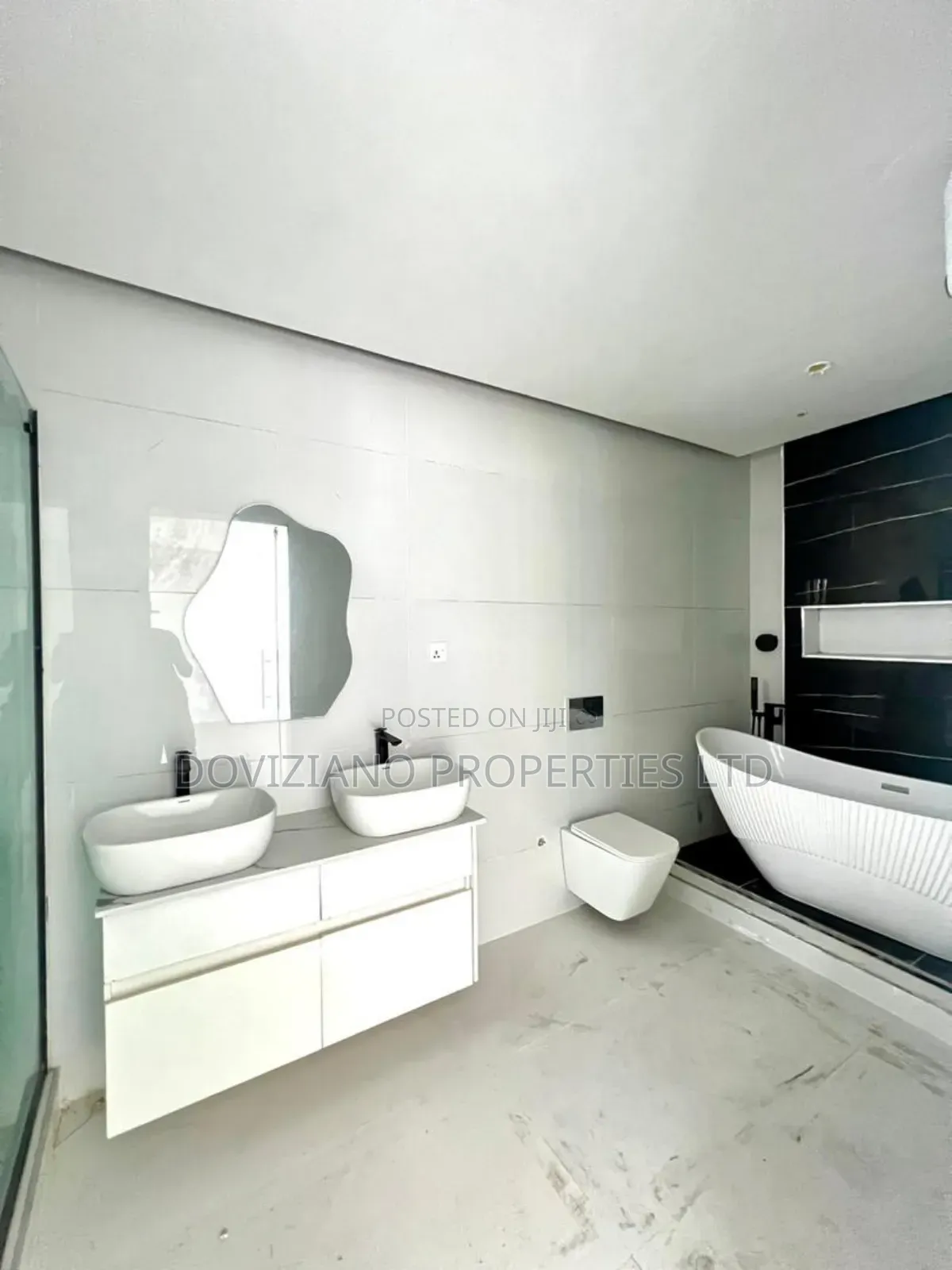 4bdrm Duplex in Ikate for sale in Ikate