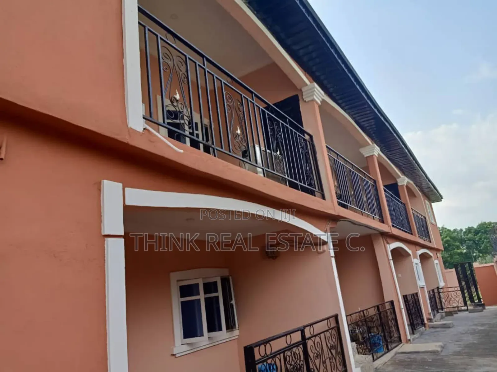 2bdrm Block of Flats in Airport Road,Benin for sale in Benin City