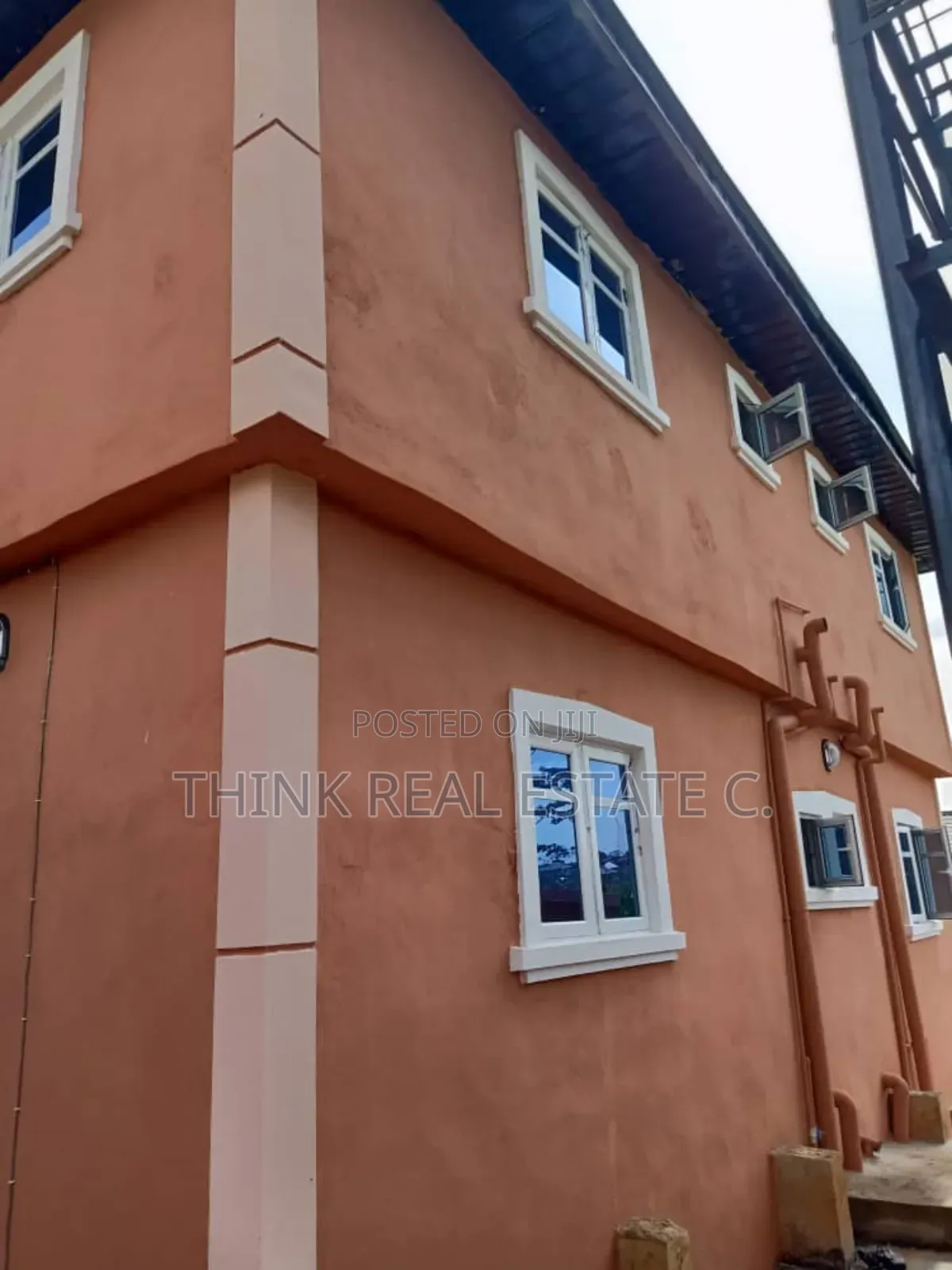 2bdrm Block of Flats in Airport Road,Benin for sale in Benin City