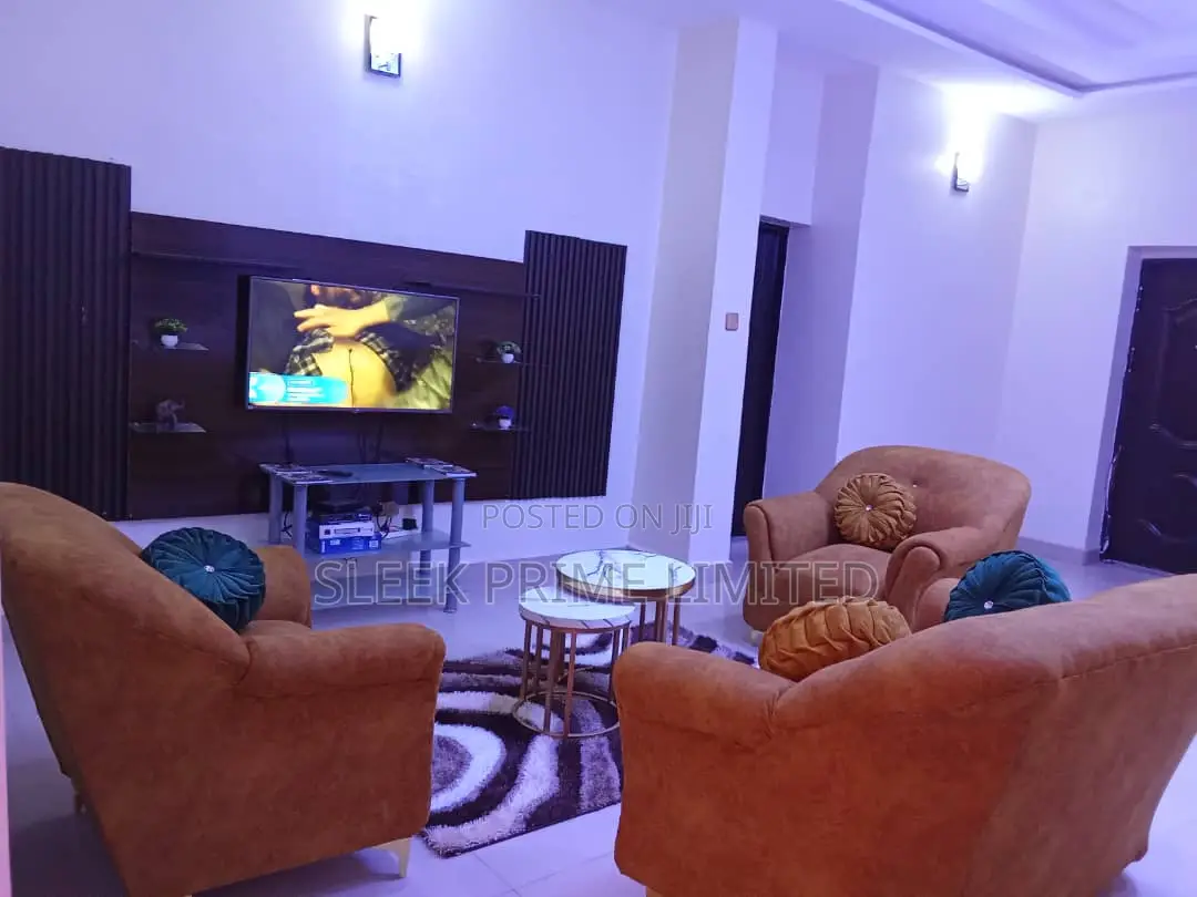 Shortlet Luxury Apartment in Lugbe in Pyakasa