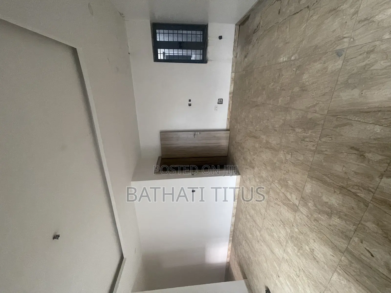 5bdrm Duplex in Uppertec Estate Life for rent in Life Camp