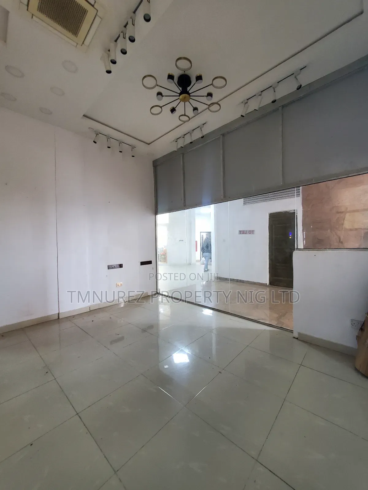 Shop Showroom for Rent in Lekki