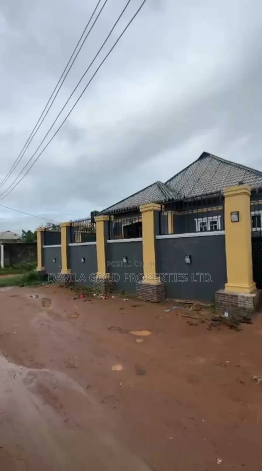 18bdrm Block of Flats in Benin City for sale in Benin City