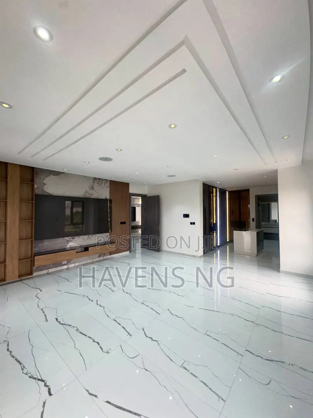 5bdrm Duplex in Abraham Adesanya Estate for sale in Abraham Adesanya Estate