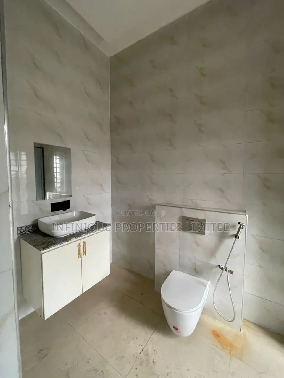 3bdrm Apartment in Shonibare Estate for sale in Shonibare Estate