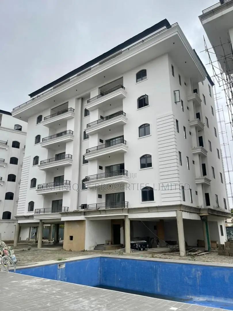 2bdrm Apartment In Lekki Phase 1 For Sale in Lekki Phase 1