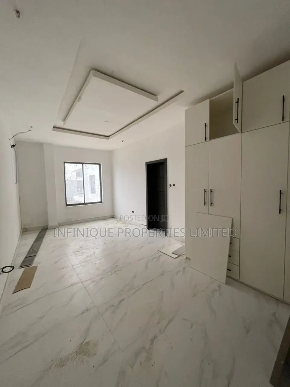2bdrm Apartment In Lekki Phase 1 For Sale in Lekki Phase 1