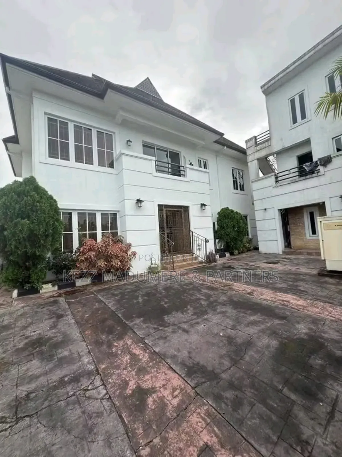 4bdrm Duplex in Dr Peter Odili Trans for sale in Port-Harcourt