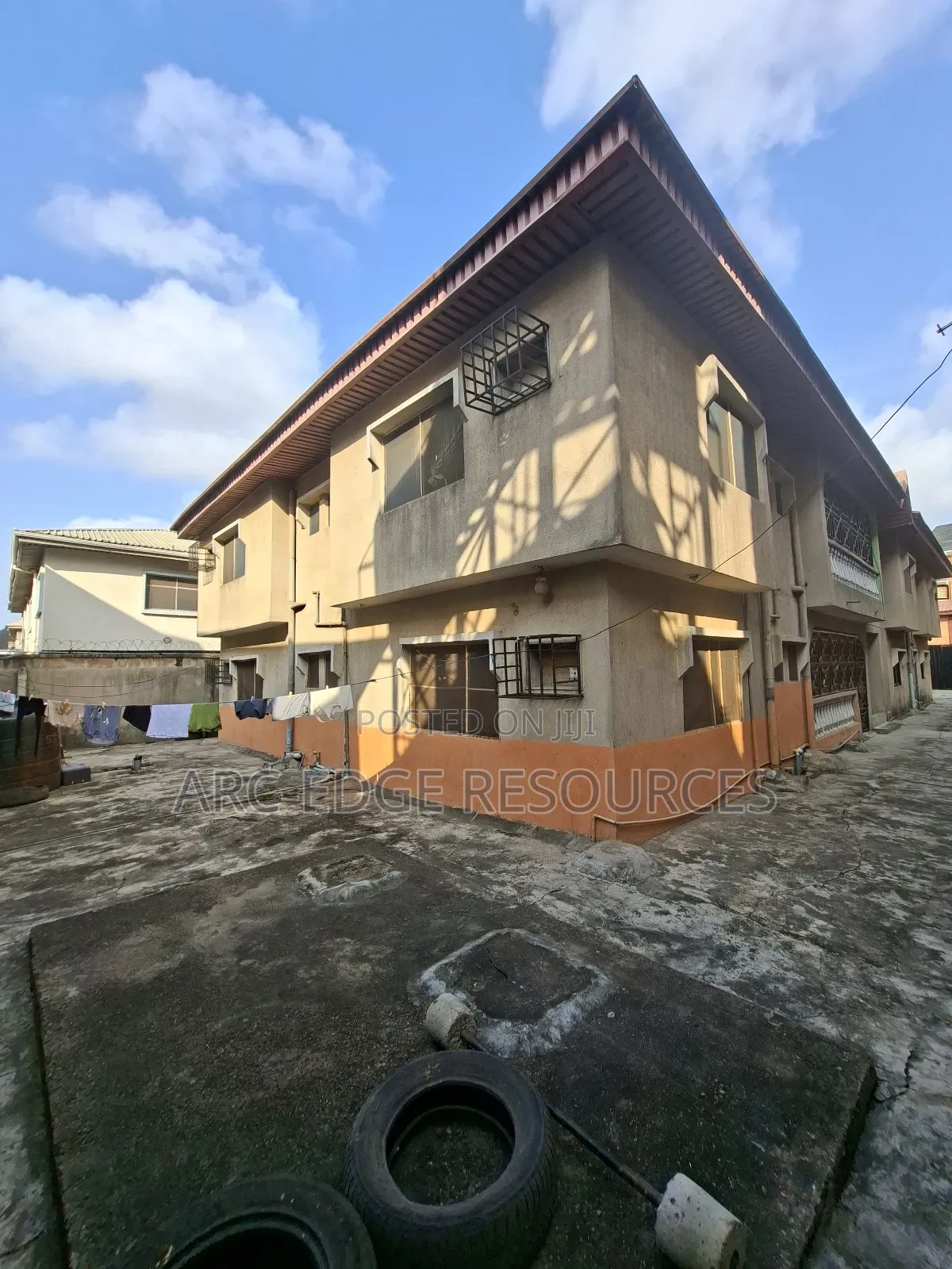 3bdrm Block of Flats in Ago Palace for sale in Ago Palace