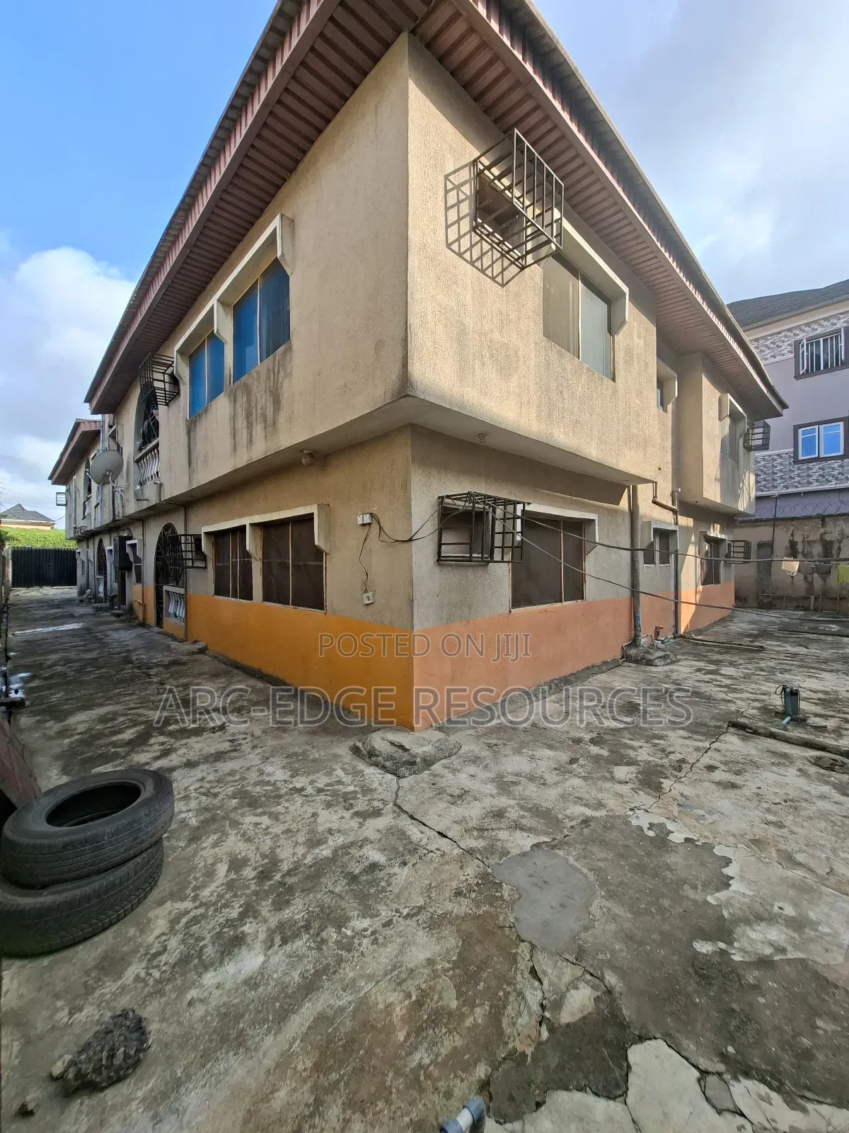 3bdrm Block of Flats in Ago Palace for sale in Ago Palace