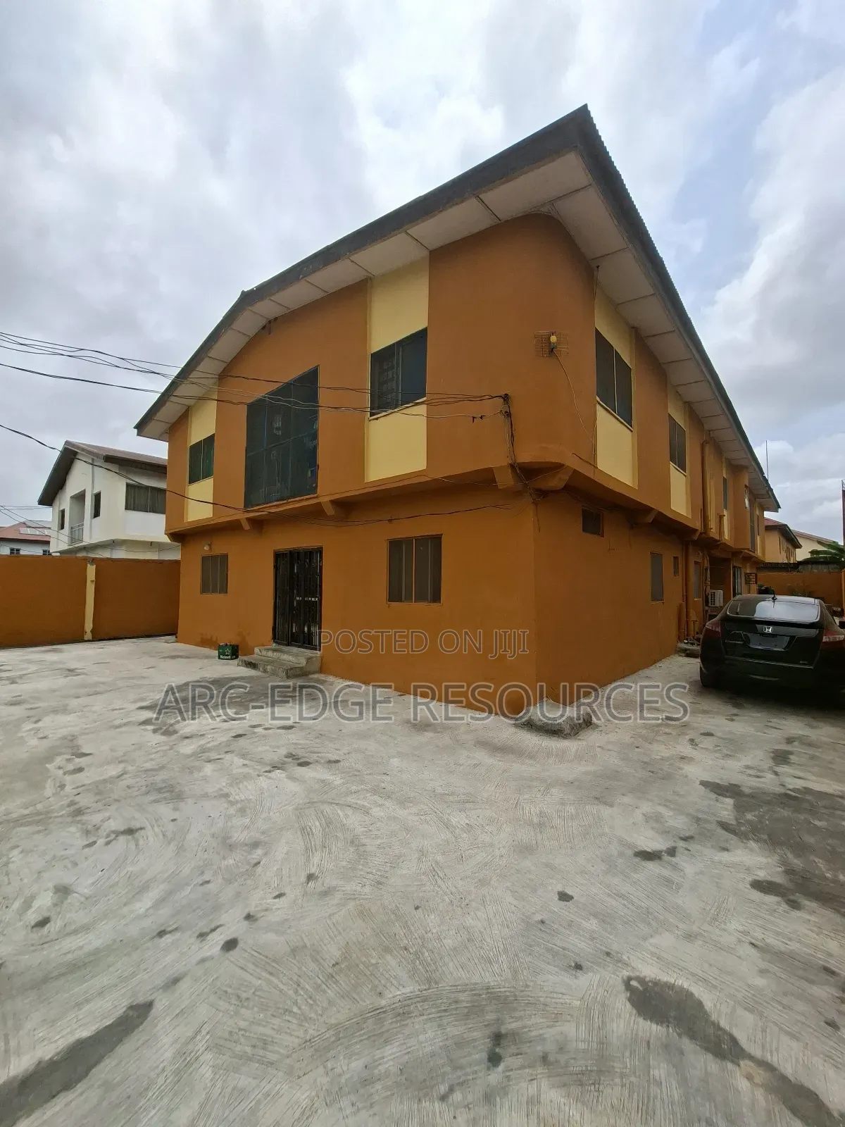 3bdrm Block of Flats in Ago Palace for sale in Ago Palace