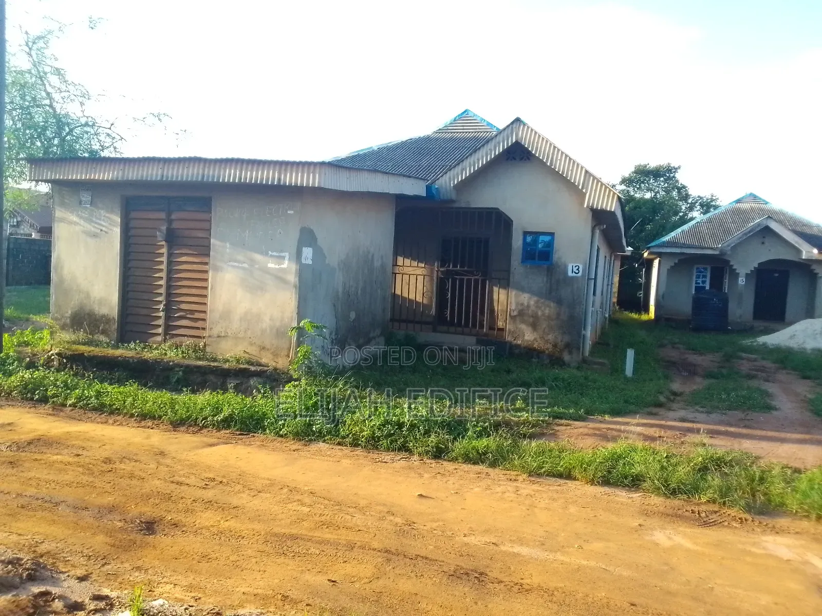 4bdrm Block of Flats in Parkview, Ijede / Ikorodu for sale in Ijede / Ikorodu