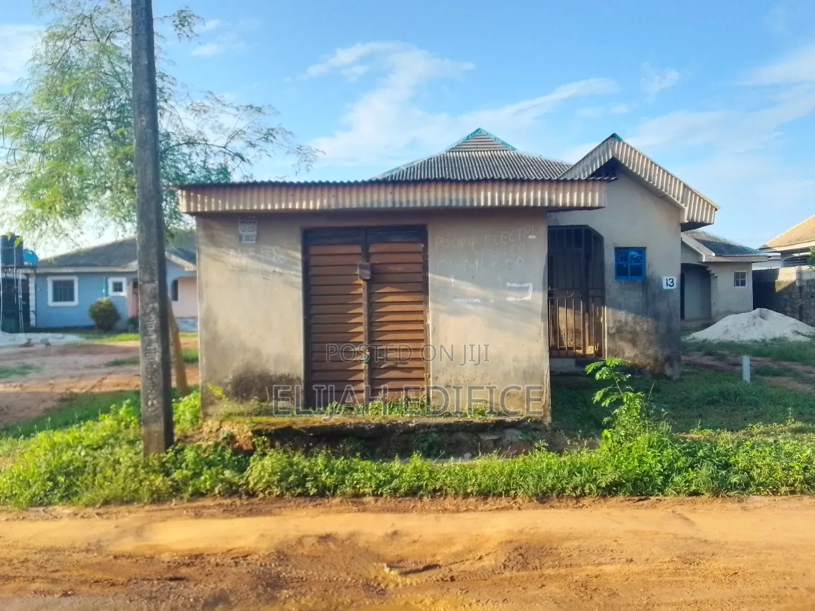 4bdrm Block of Flats in Parkview, Ijede / Ikorodu for sale in Ijede / Ikorodu
