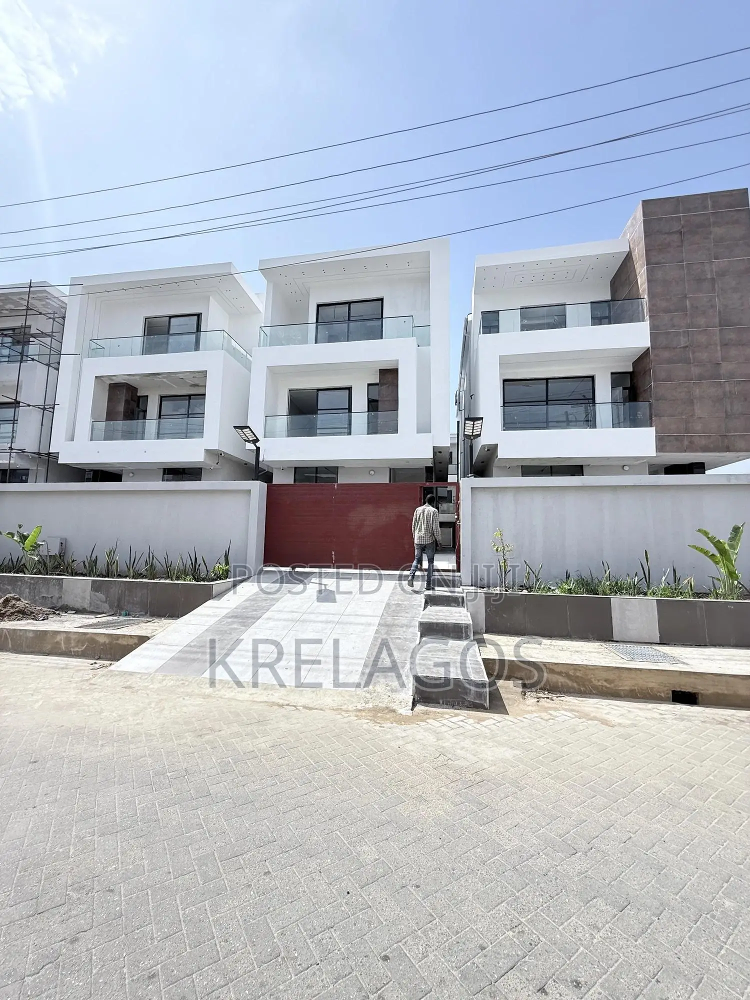 5bdrm Duplex in Lekki Phase 1 for sale in Lekki Phase 1