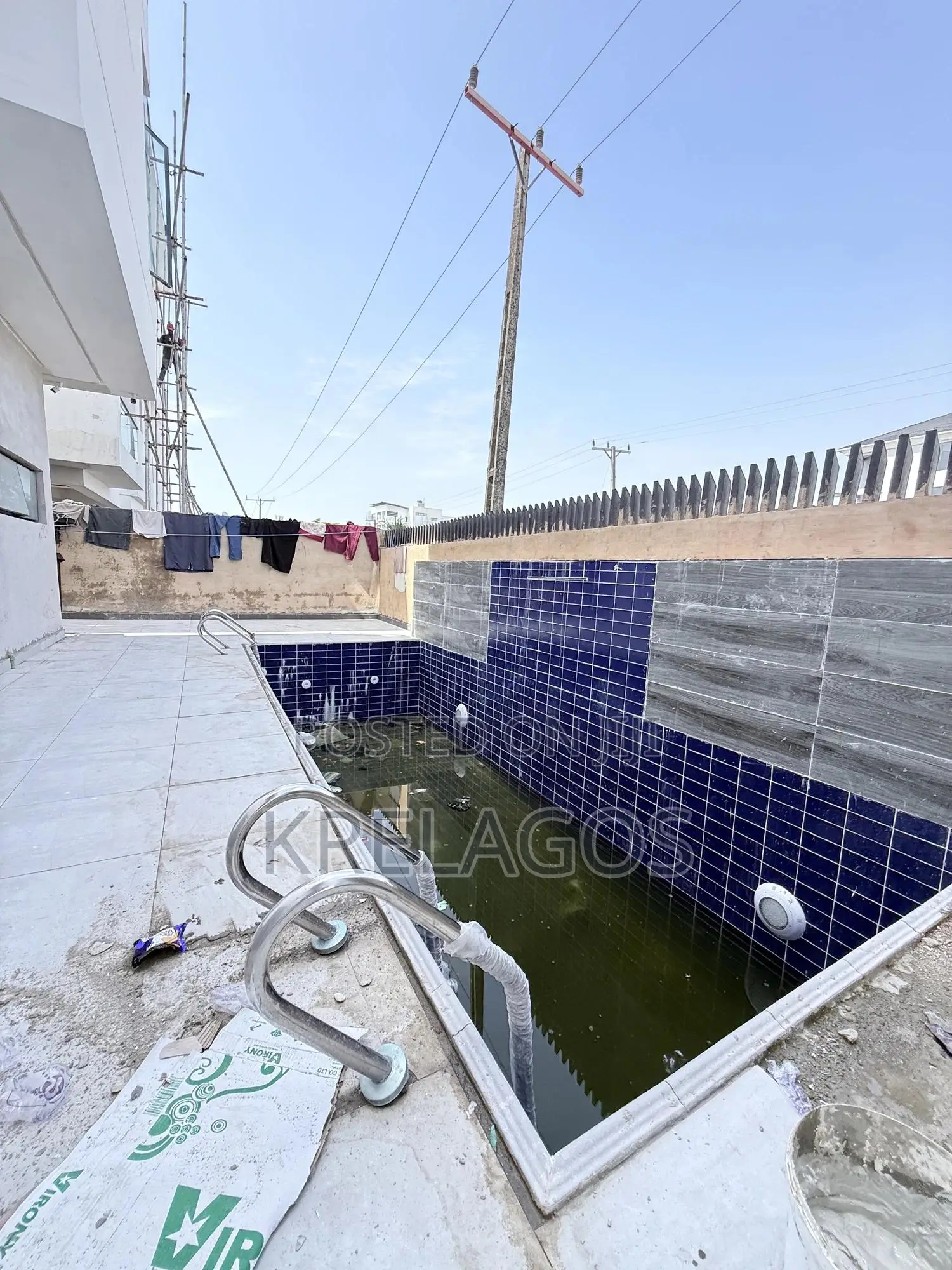 5bdrm Duplex in Lekki Phase 1 for sale in Lekki Phase 1
