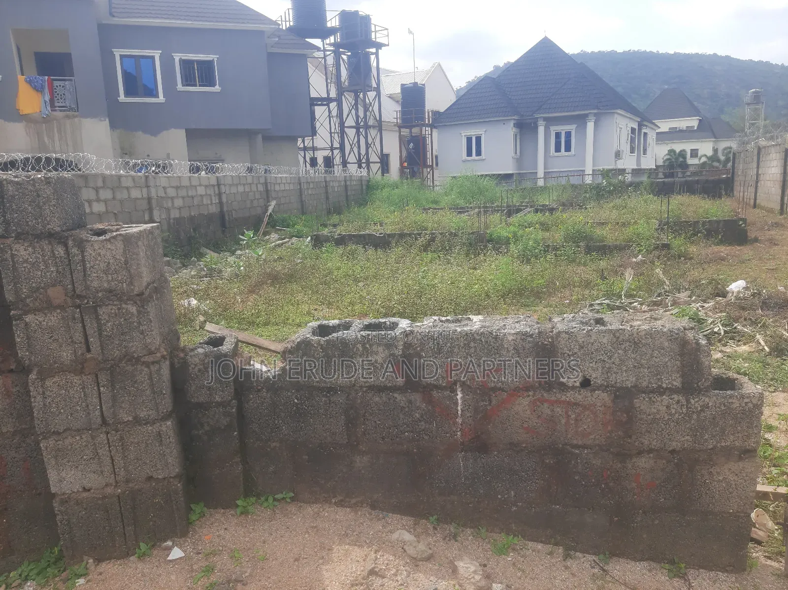 Well Located and Buildable Land in Dawaki