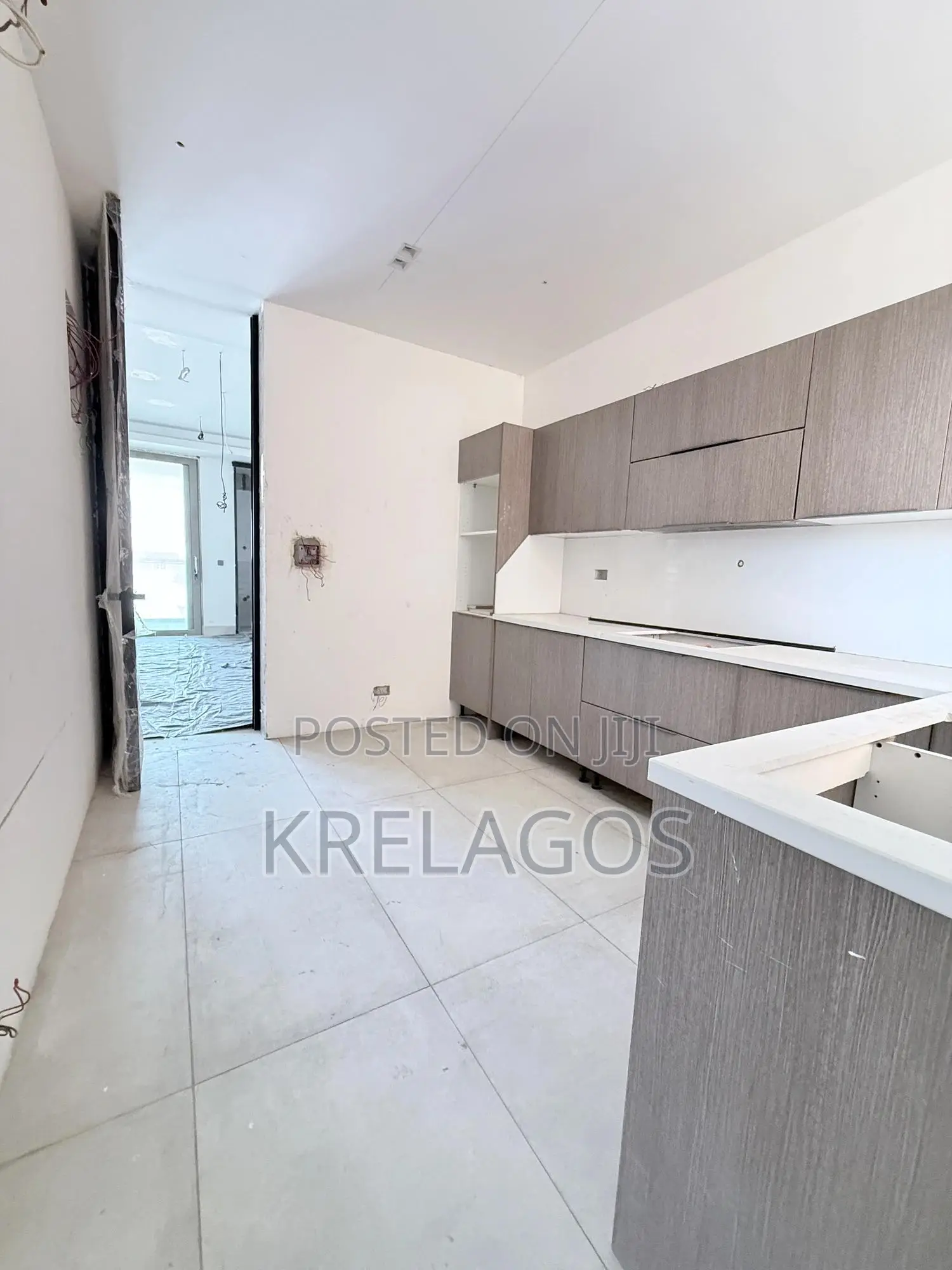For Sale 4 Bedroom Maisonette With Bq in Lekki Phase 1