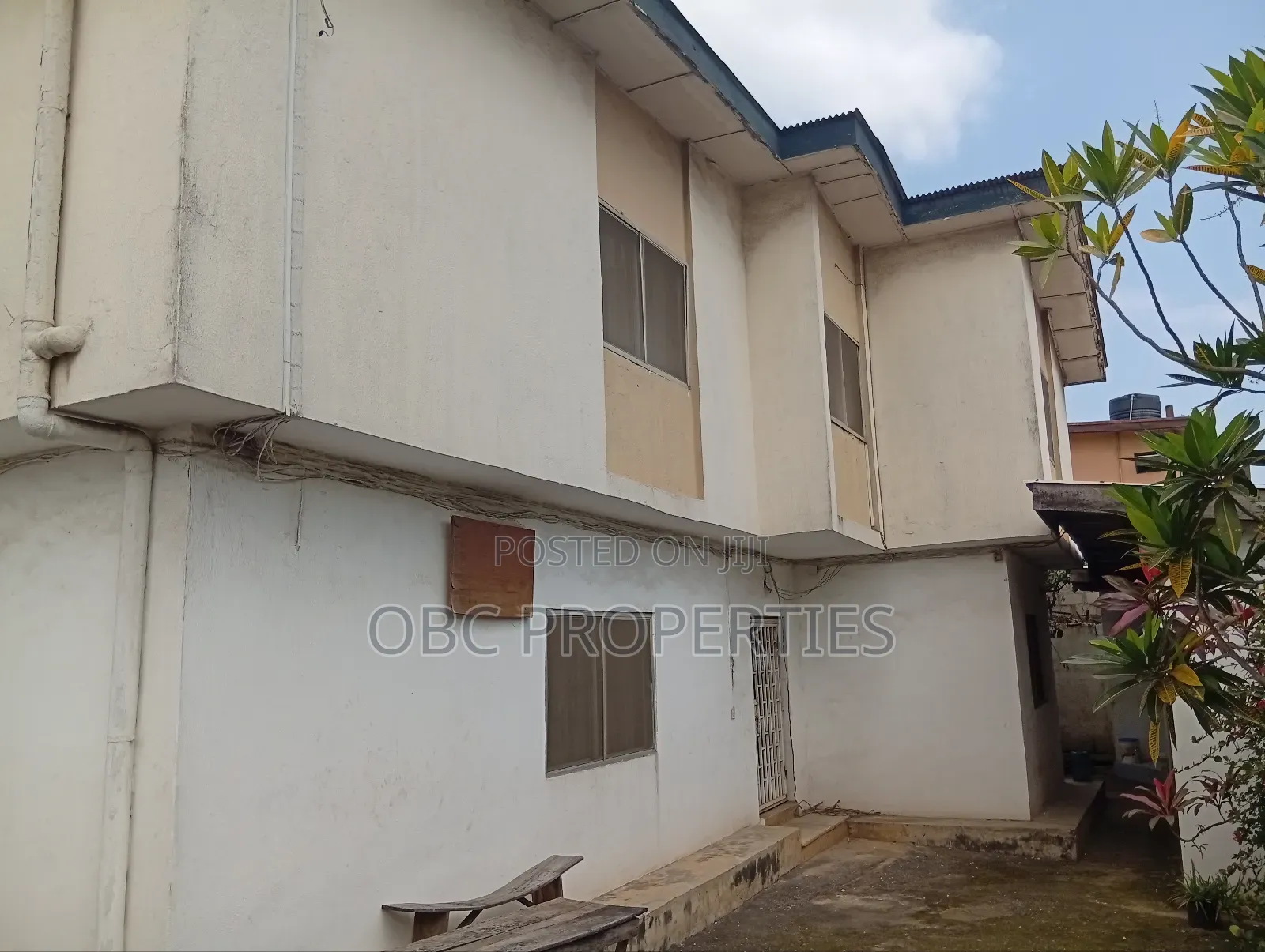 7bdrm Duplex in Berger for sale in Berger