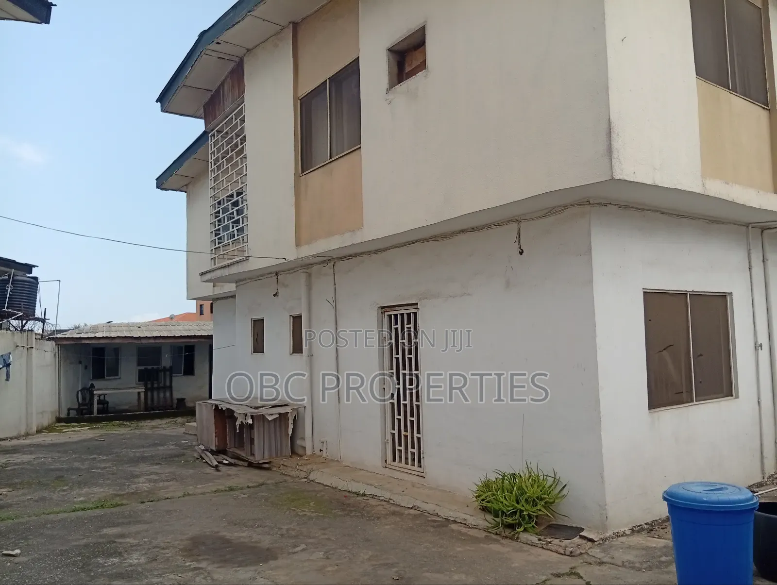 7bdrm Duplex in Berger for sale in Berger