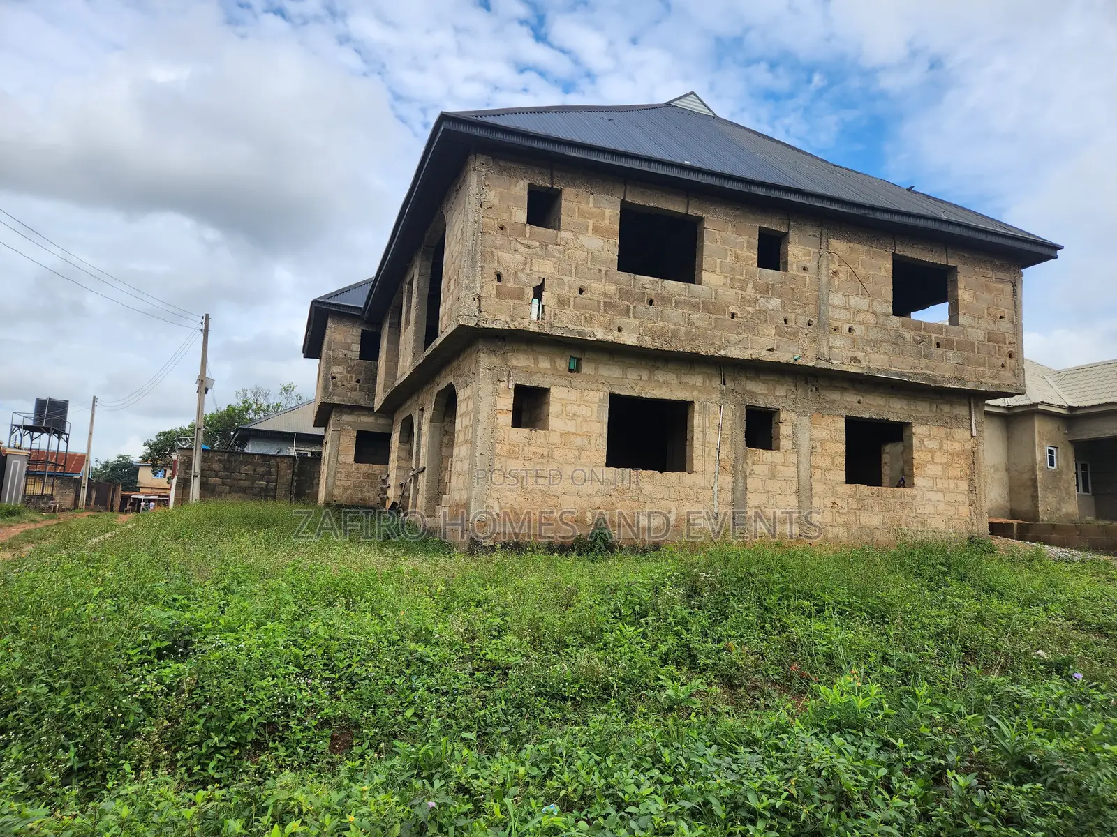 8bdrm Block of Flats in Owode Estate, Apata for sale in Apata