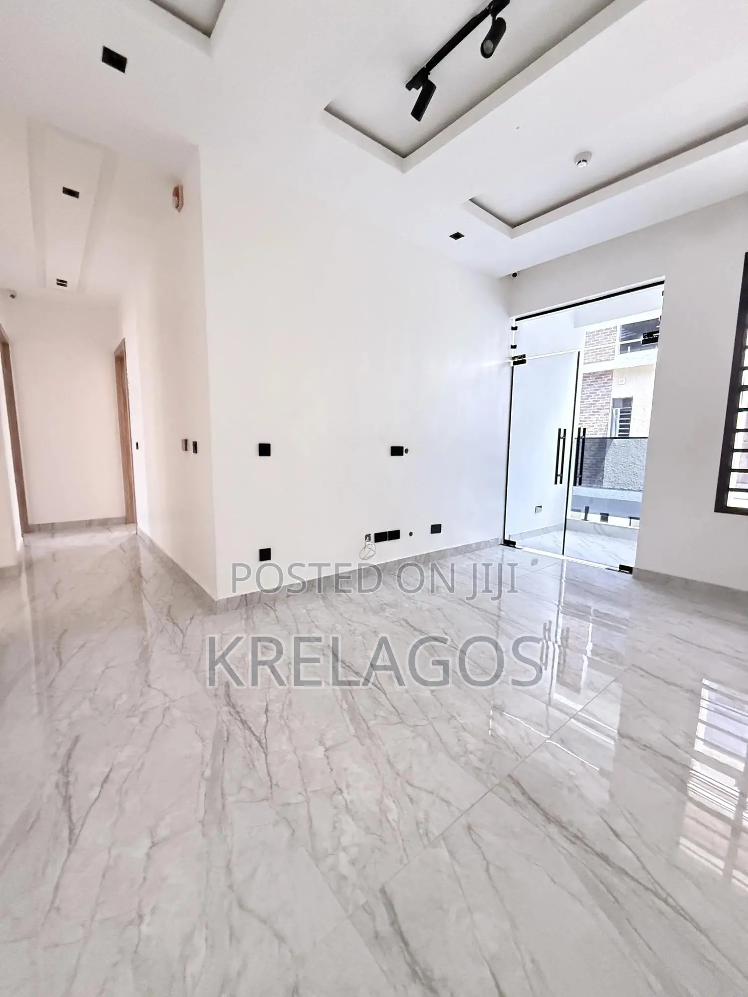 4bdrm Duplex in Lekki Phase 1 for sale in Lekki Phase 1