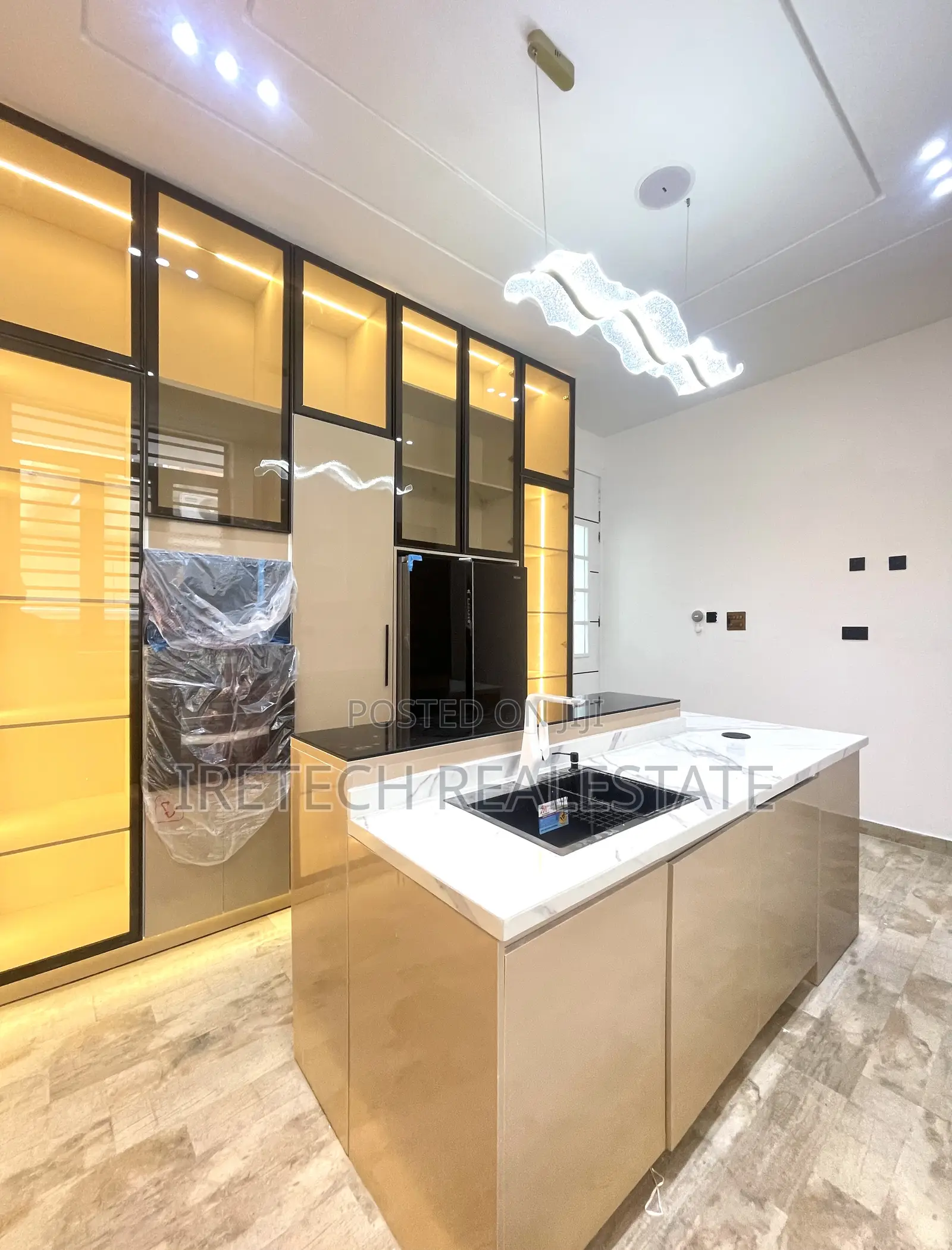 5bdrm Duplex in Megamound Estate for sale in Lekki