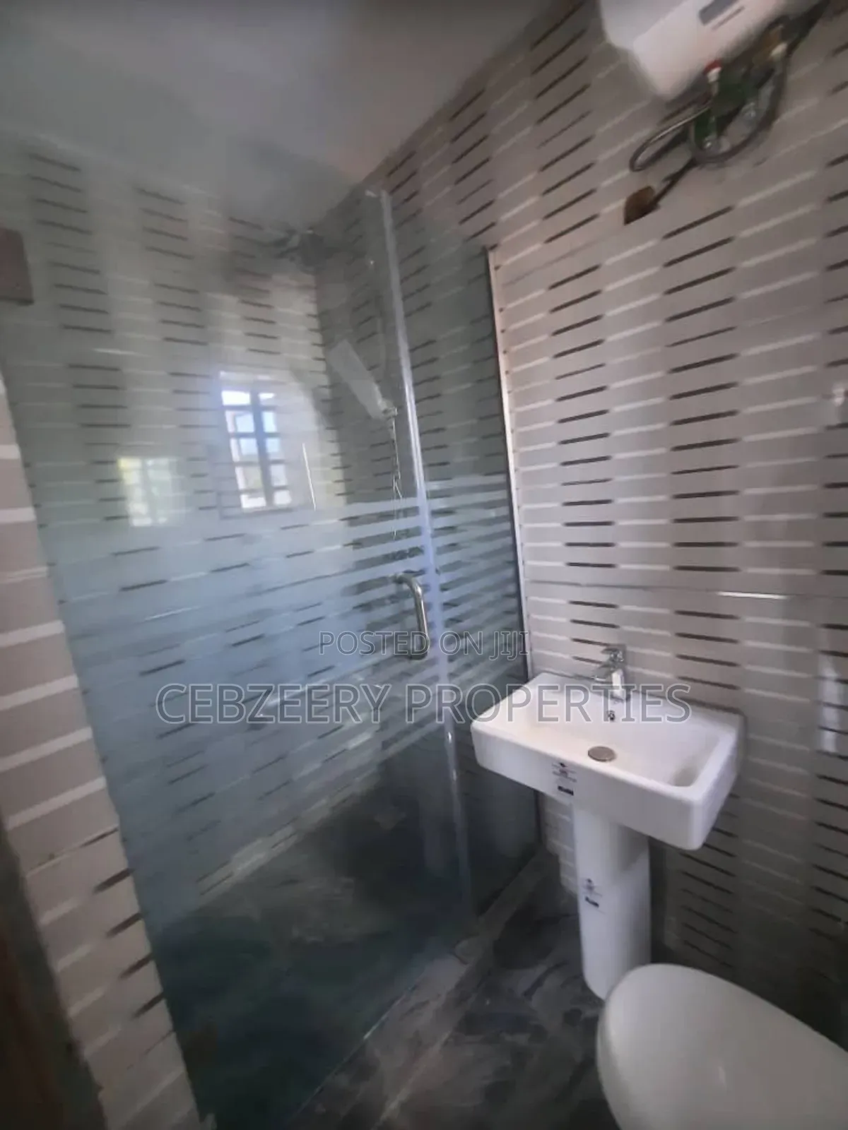 3bdrm Apartment in Ikeja GRA for rent in Ikeja GRA