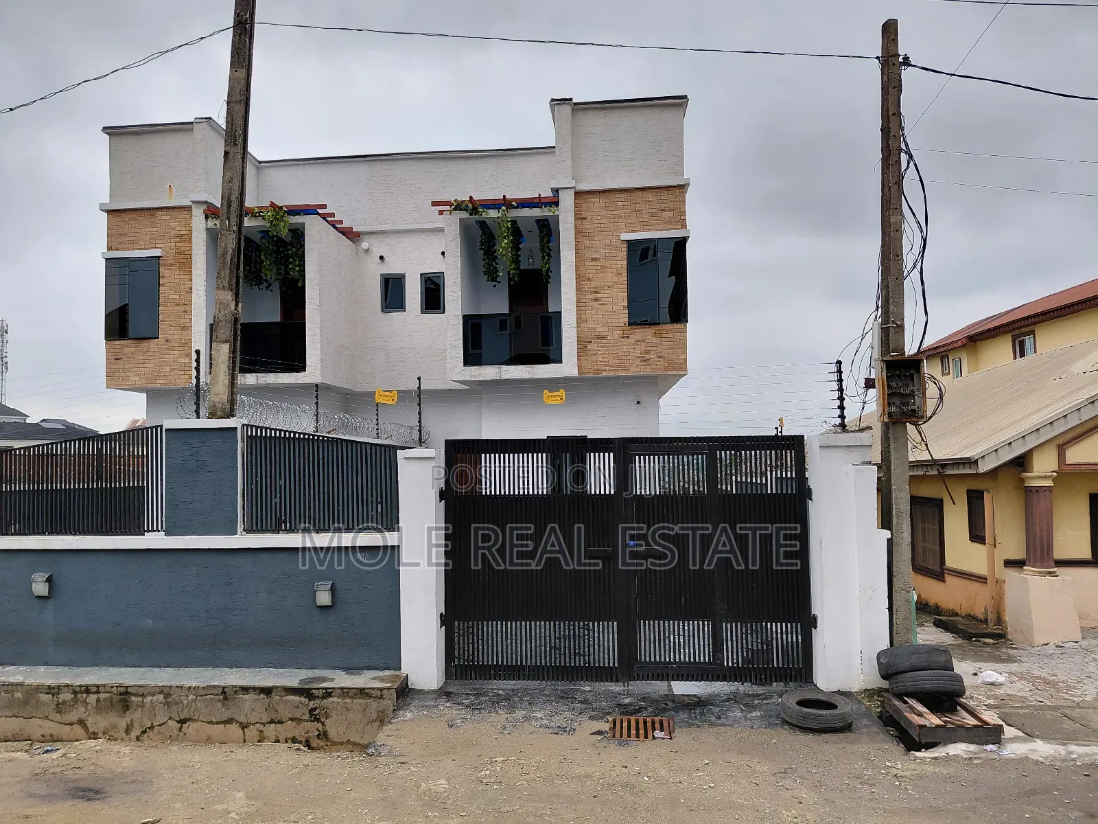 Furnished 4bdrm Bungalow in Gra Ikeja Lagos for sale in Ikeja GRA