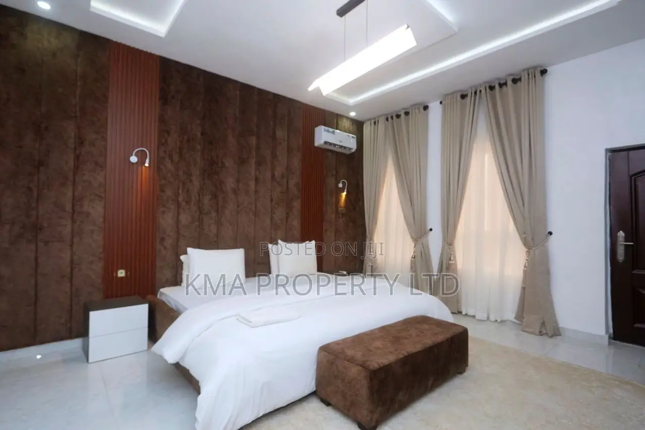 Luxurious 3 Bedroom Apartment in Ikate