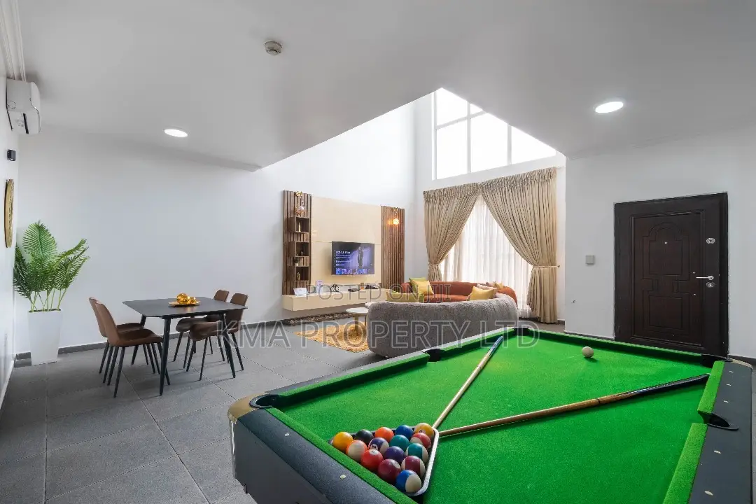 Luxurious 3 Bedroom Duplex With Snooker in Lekki Phase 1