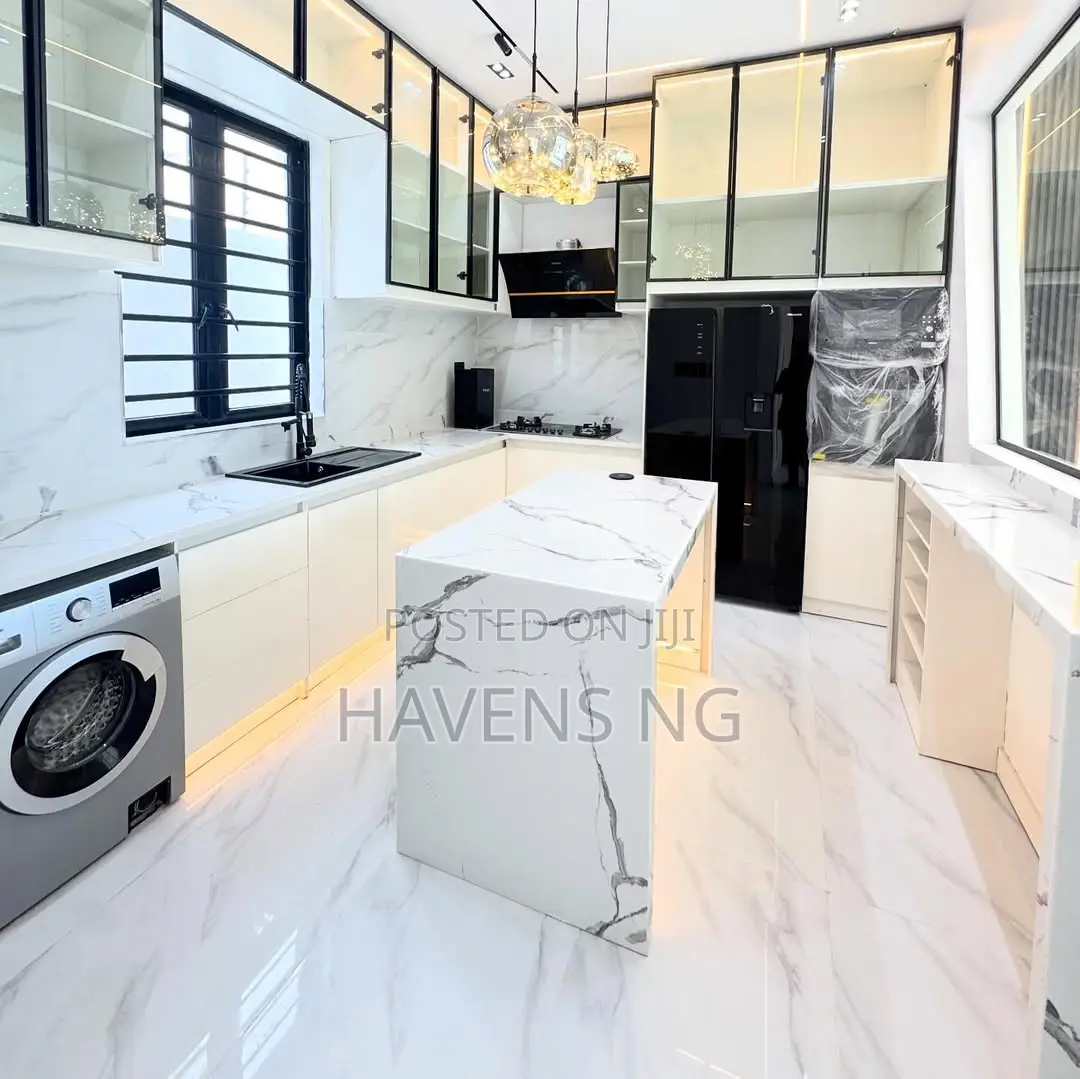 4bdrm Duplex in Abraham Adesanya Estate for sale in Abraham Adesanya Estate