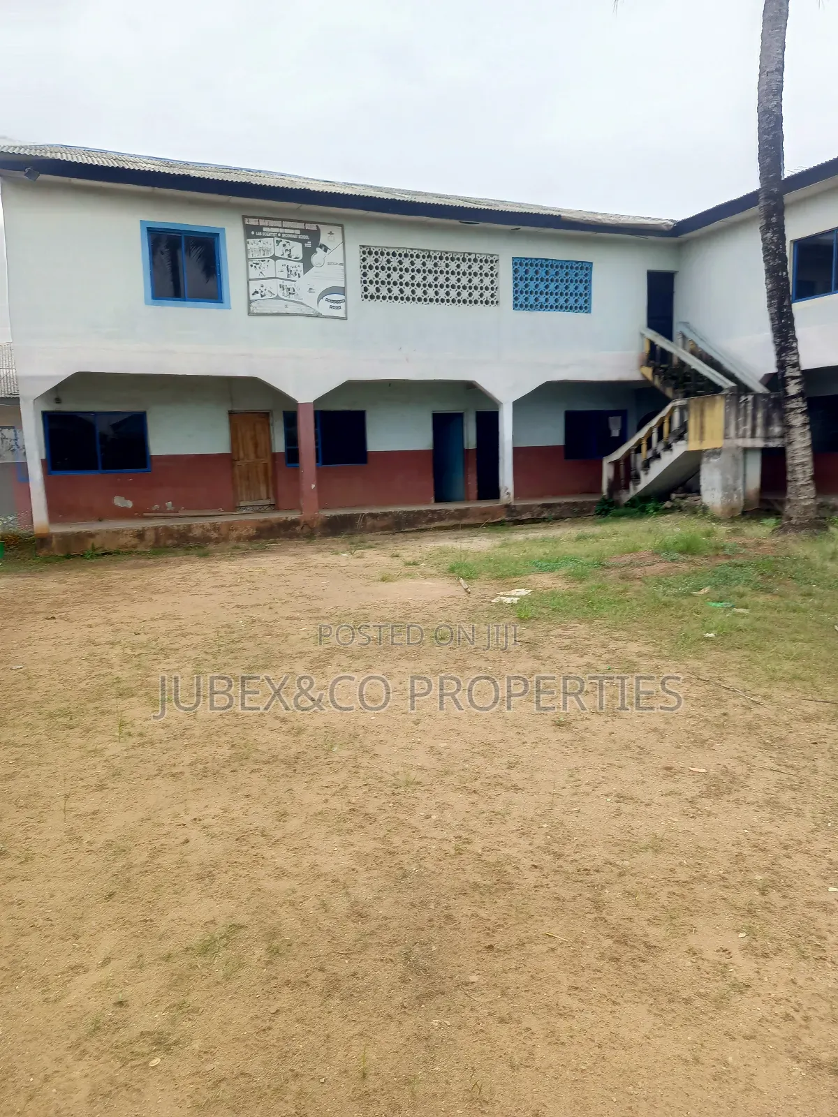 Non Functioning School With 16 Classroom in Ado-Odo/Ota